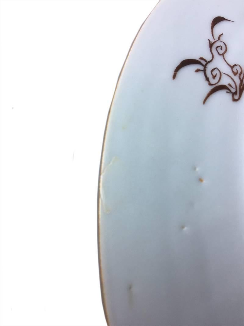 Antique 18th Century Chinese Fencai porcelain plate, Kangxi For Sale 1