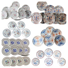Antico set di piatti da cena Imari Porcelain del XVIII secolo decorazione da parete