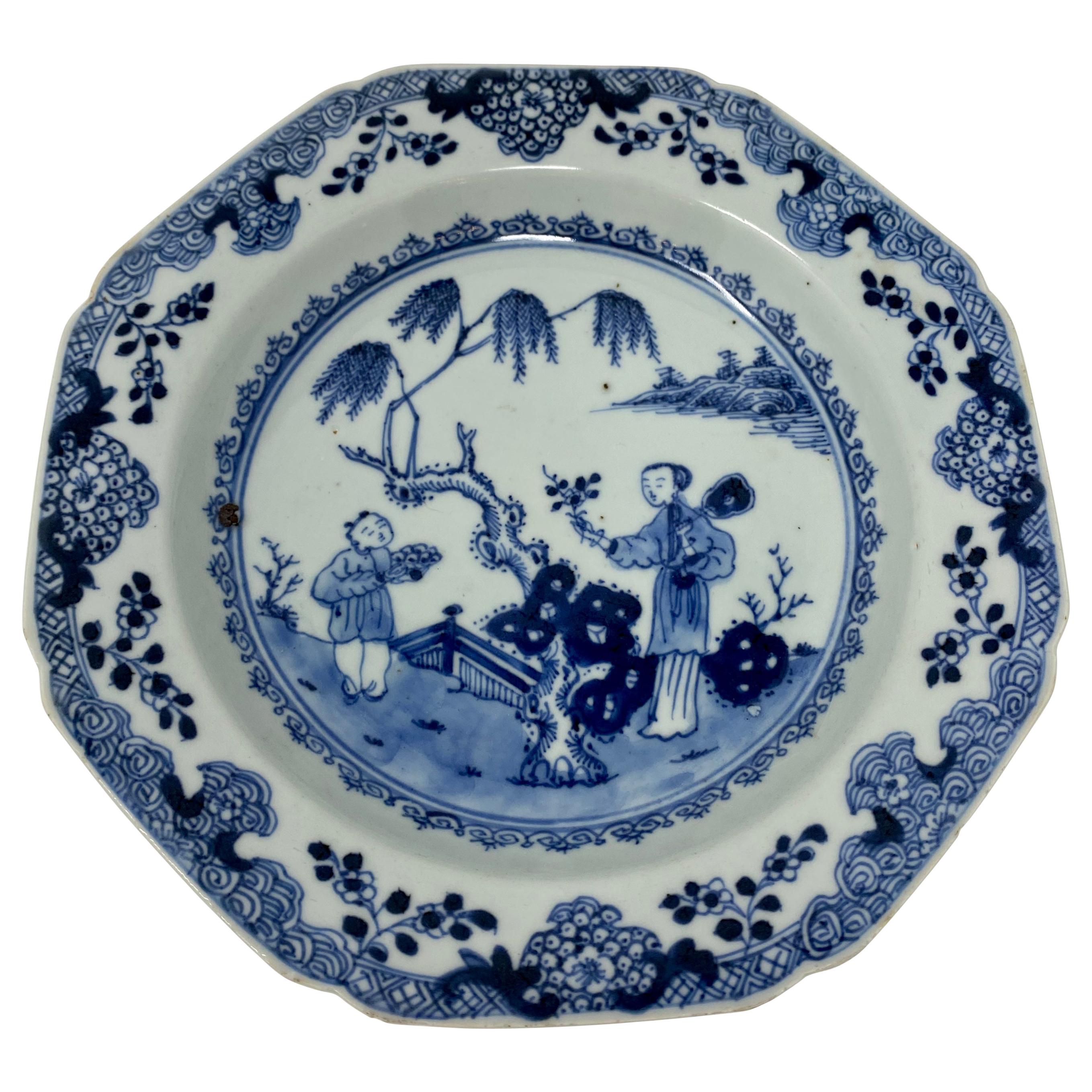 Antiker chinesischer Teller aus dem 18. Jahrhundert im Angebot
