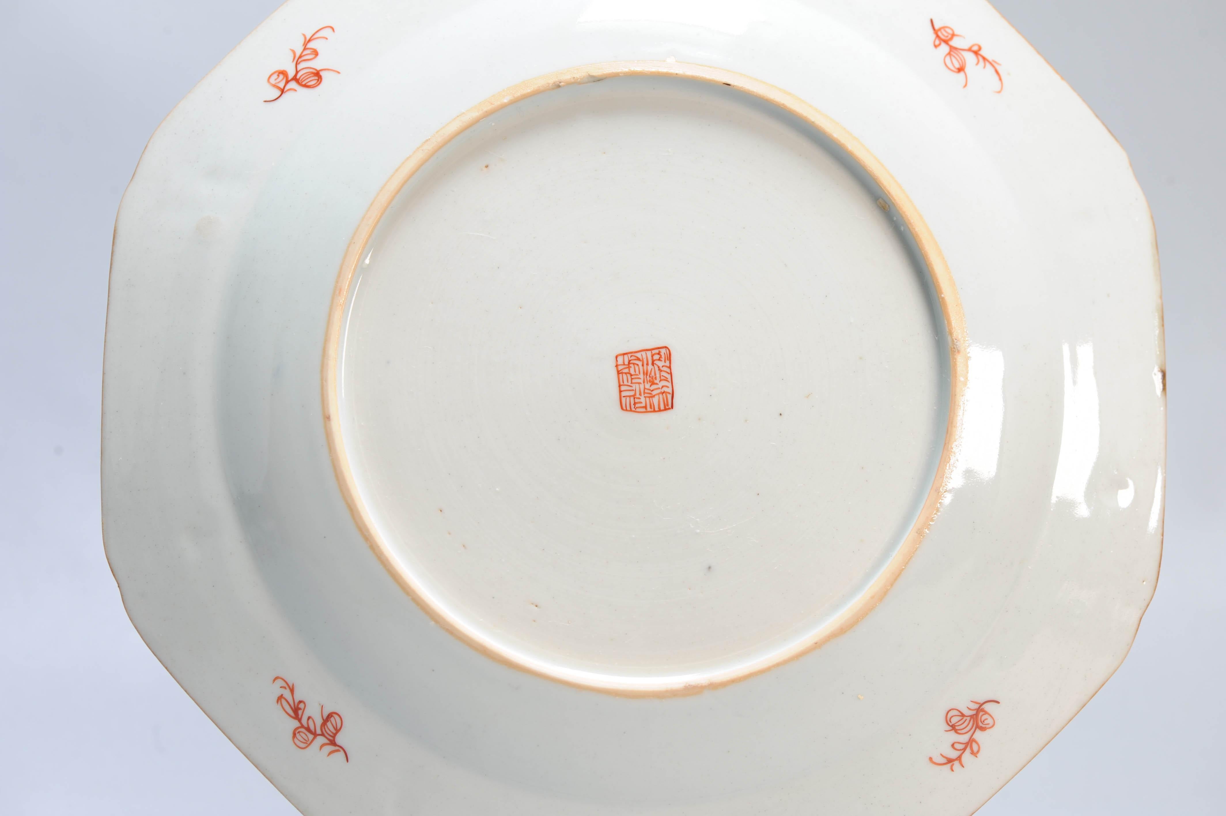 Porcellana Antico piatto in porcellana cinese del XVIII secolo con sovradecorazioni in stile Regency in vendita