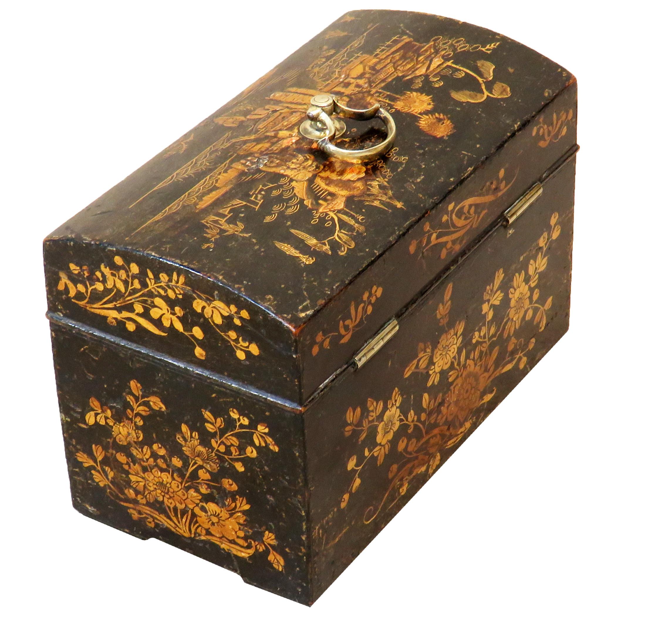 Antique 18th Century Chinoiserie Decorated Tea Caddy In Good Condition In Bedfordshire, GB