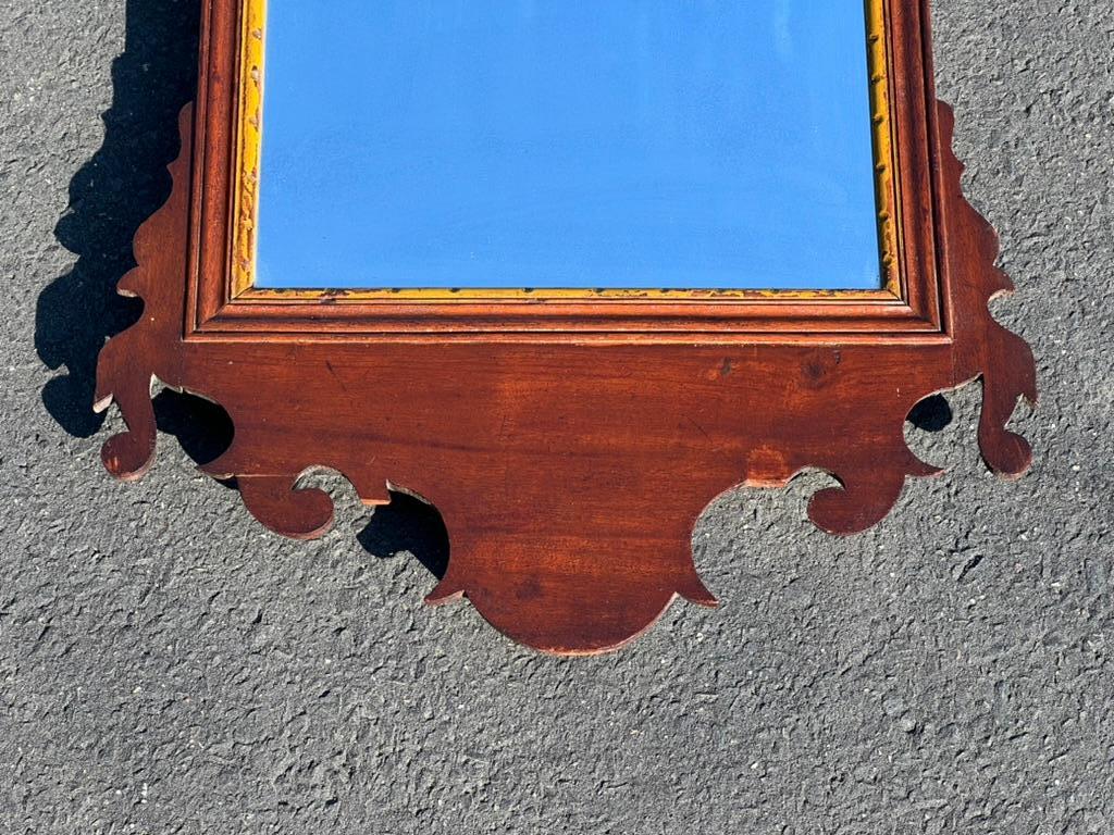 Antique 18th Century Chippendale Wall Mirror with Eagle Crest For Sale 1