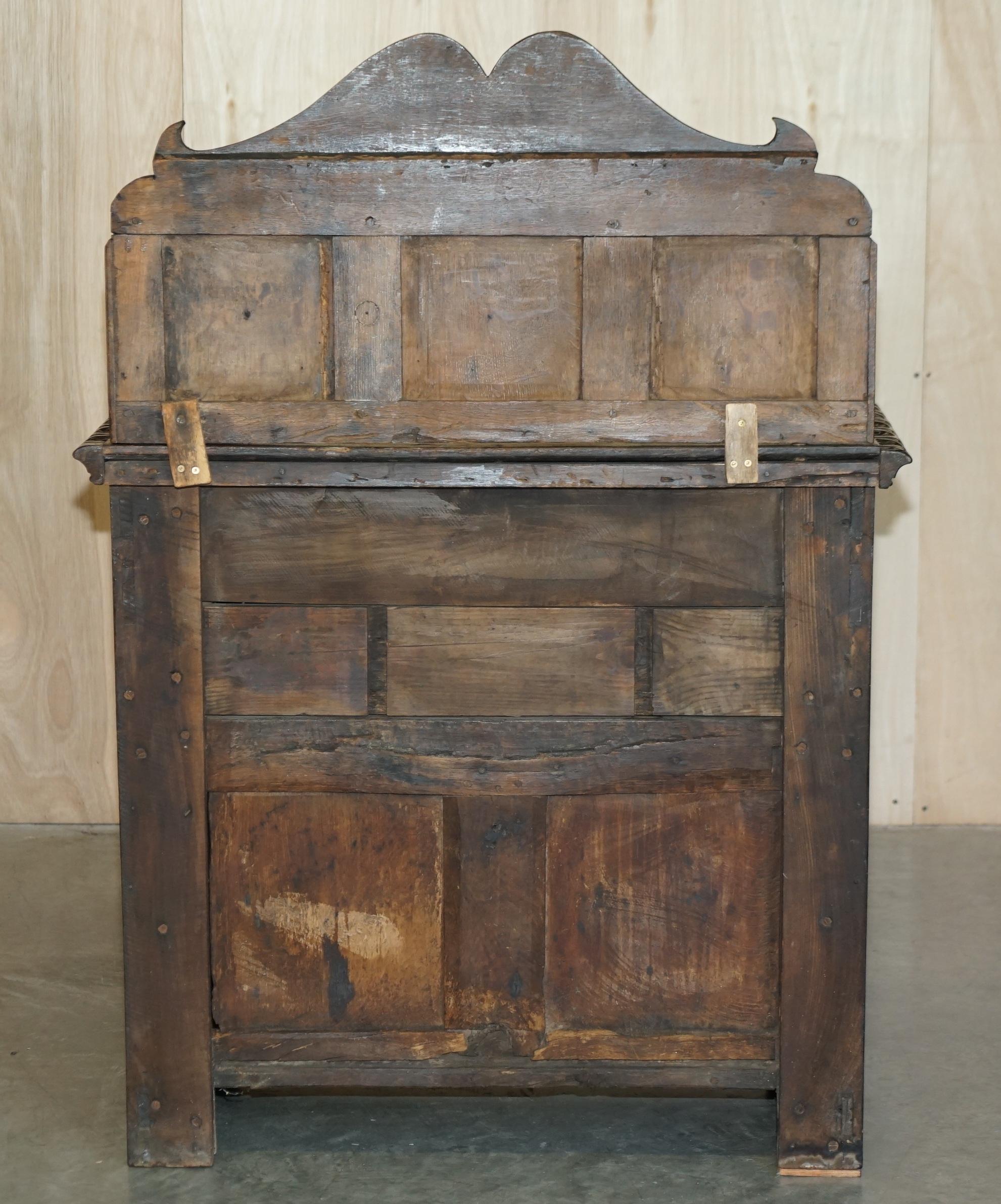 Antique 18th Century circa 1720 Gothic Jacobean Hall Console Table Single Drawer For Sale 5