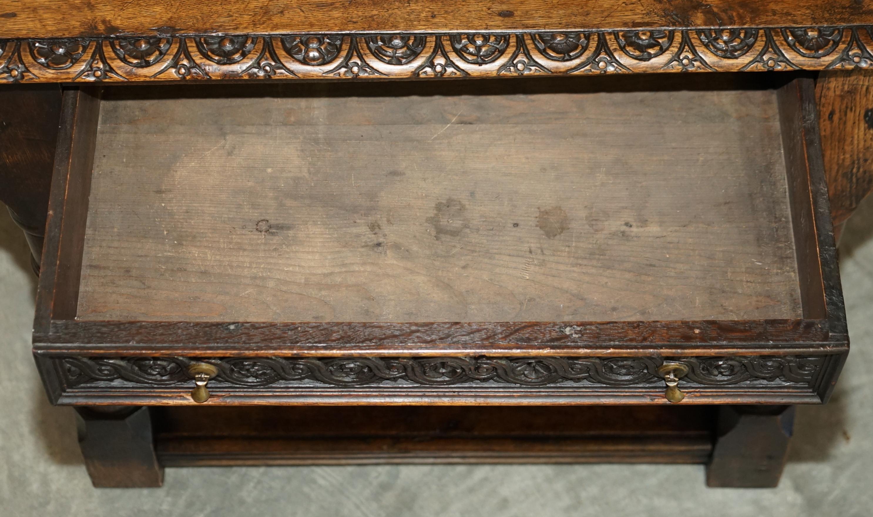 Antique 18th Century circa 1720 Gothic Jacobean Hall Console Table Single Drawer For Sale 10