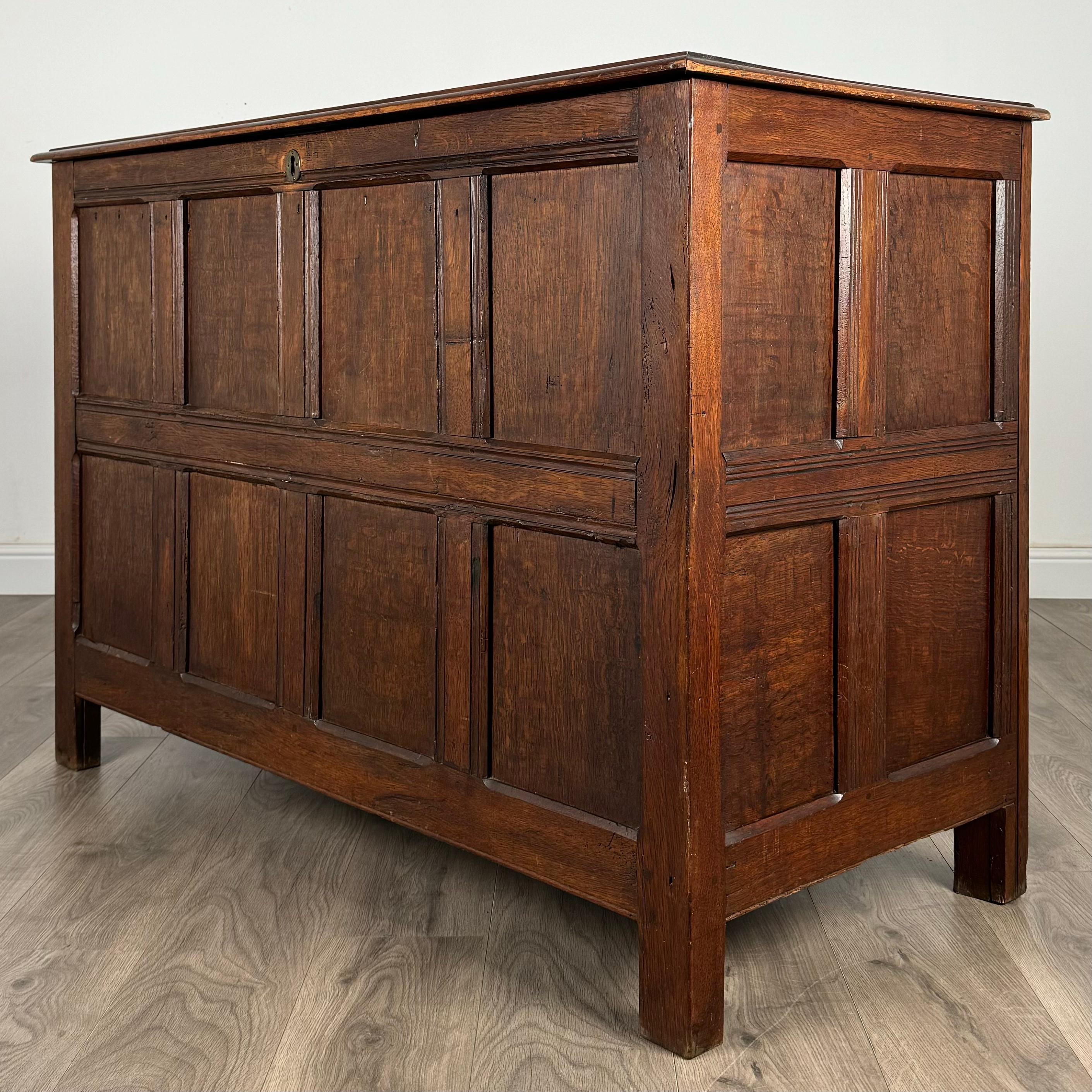 Britannico Antico forziere del XVIII secolo di dimensioni insolite in Oak ( REF AFS-3338 ) in vendita