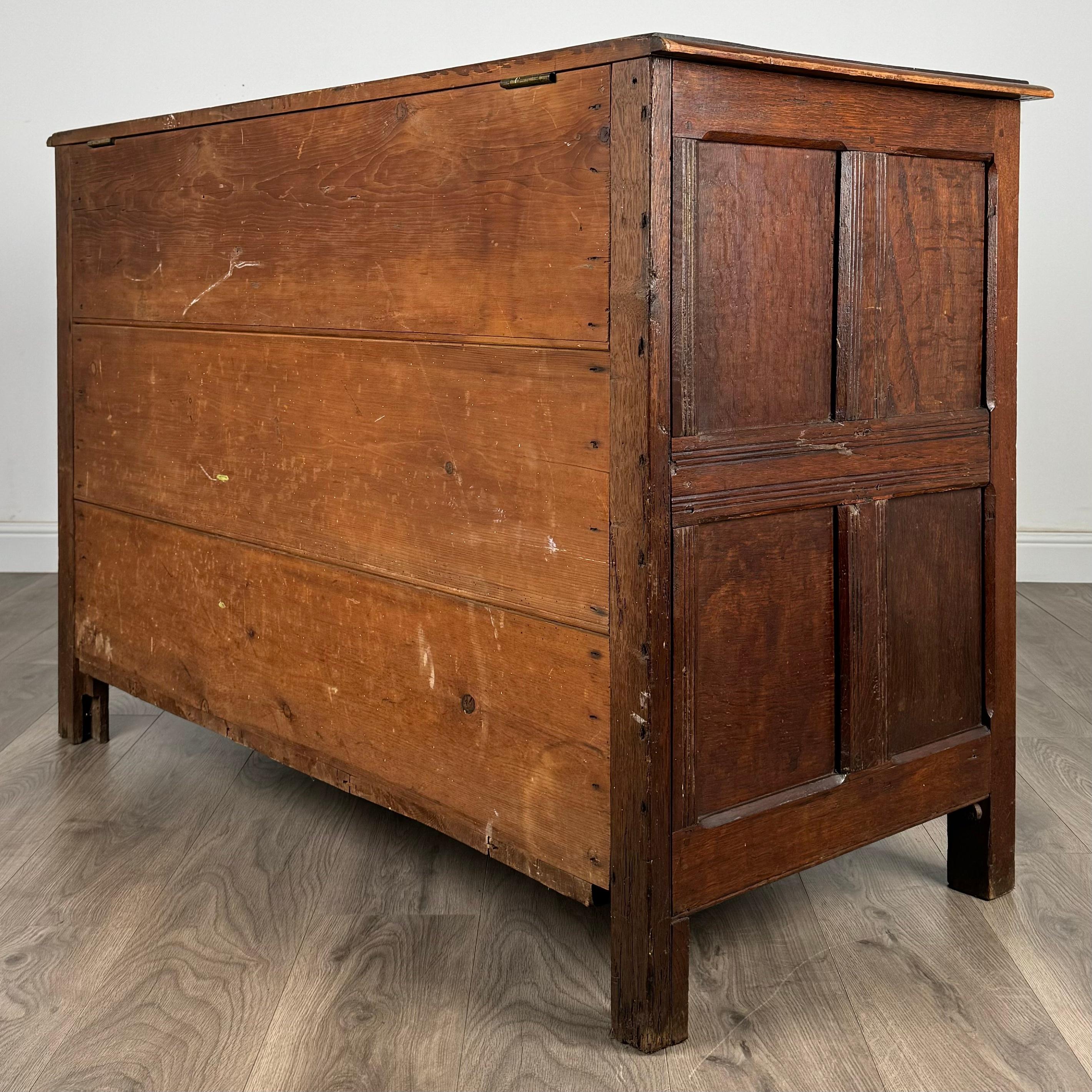 Antico forziere del XVIII secolo di dimensioni insolite in Oak ( REF AFS-3338 ) in vendita 1