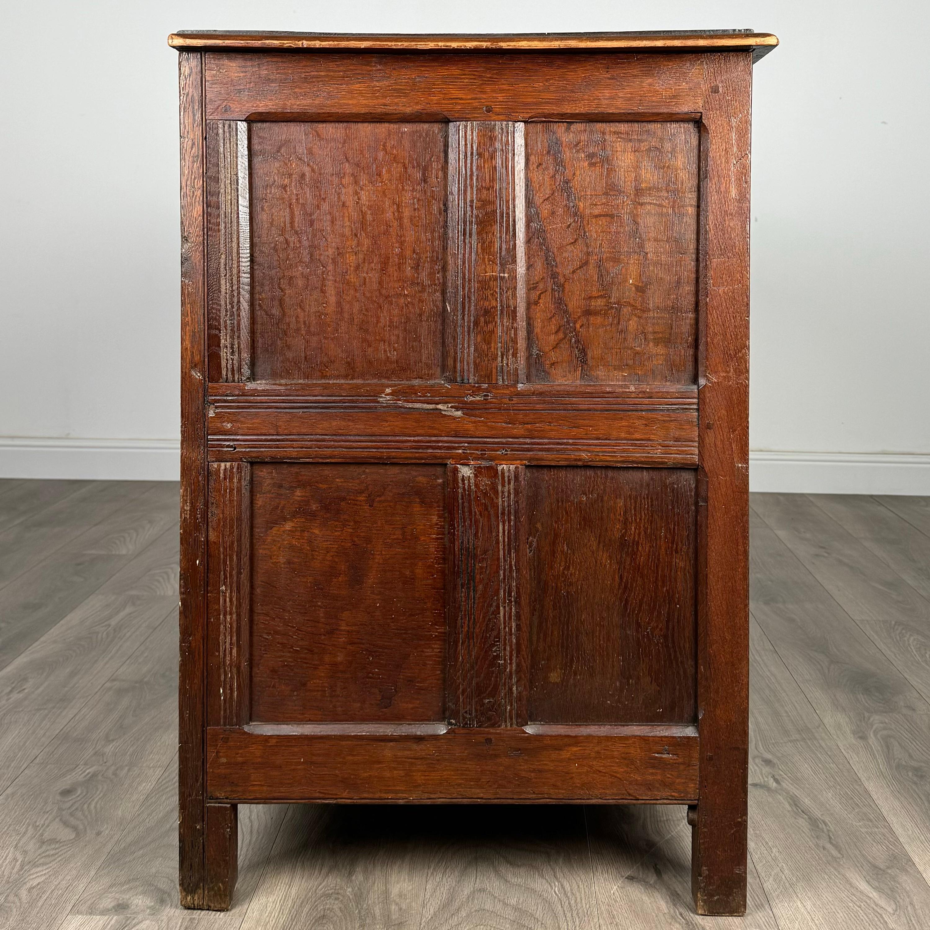 Antico forziere del XVIII secolo di dimensioni insolite in Oak ( REF AFS-3338 ) in vendita 2
