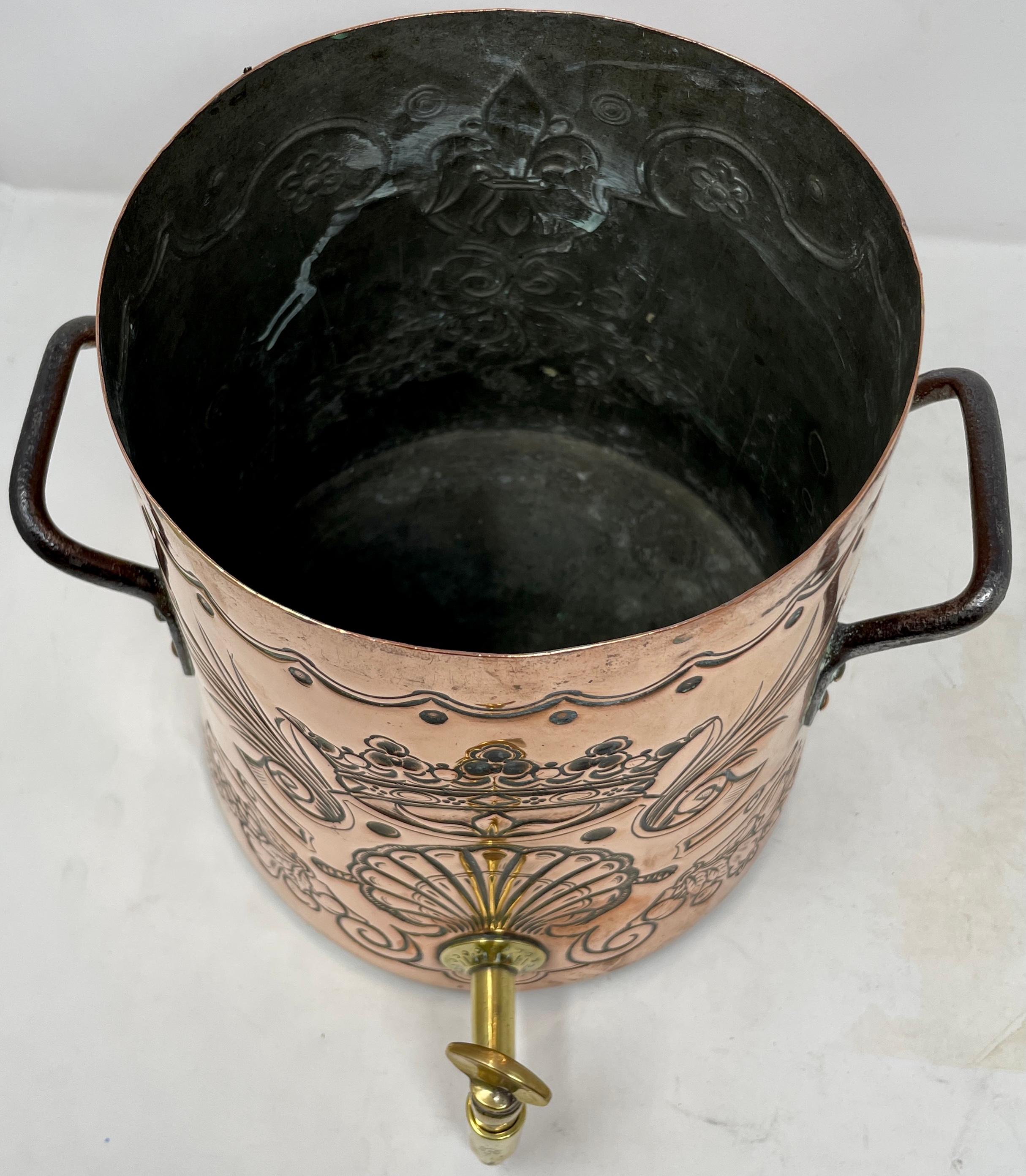 Antique 18th Century Copper and Brass Original Spigot Tea Dispenser For Sale 12