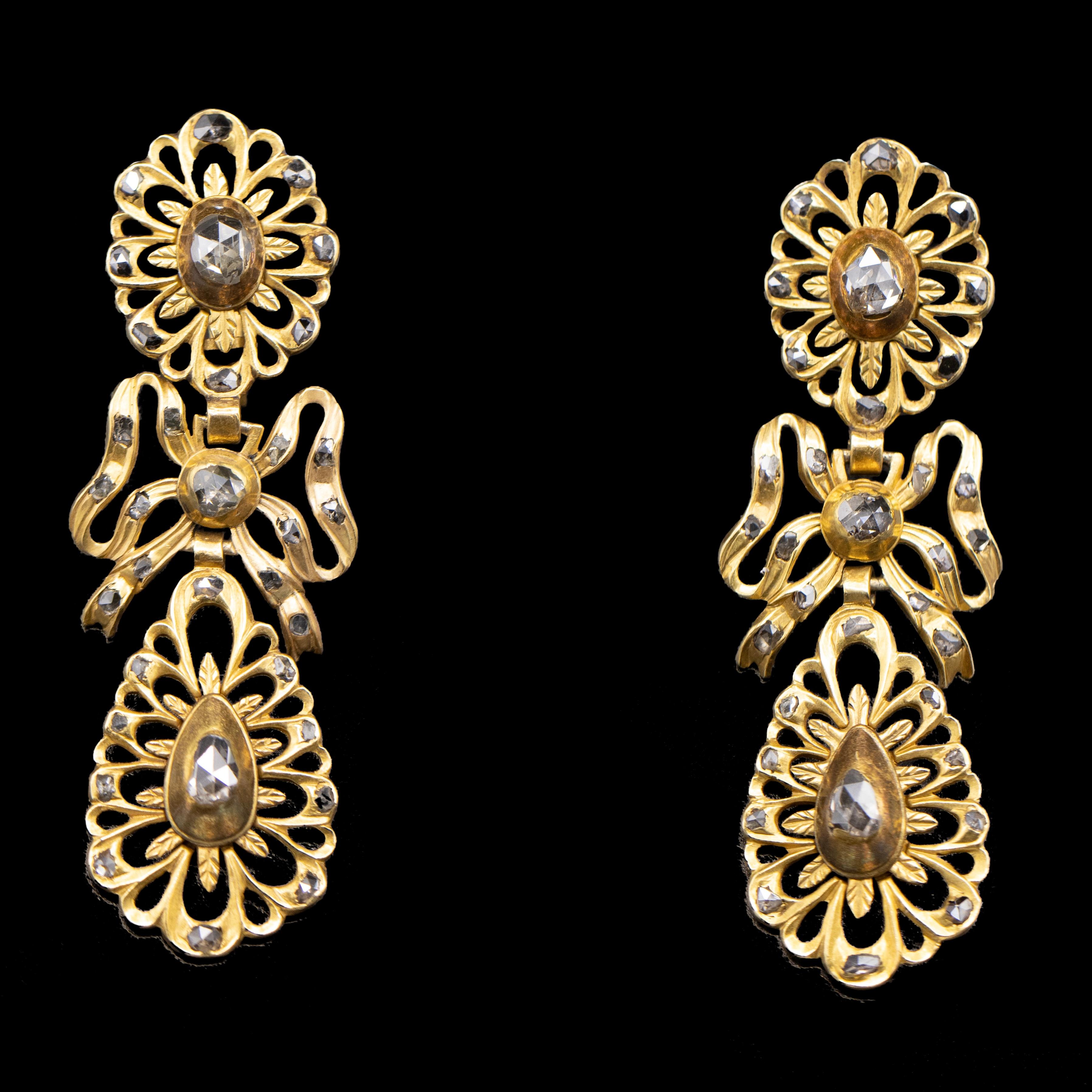 Museum-quality 18th century rose-cut diamond ‘princess style’ pendeloque pendant earrings in rose gold, Portugal. Of elongated and slightly exaggerated outline typical of the period, this design complimented the high hairstyles of the 18th century