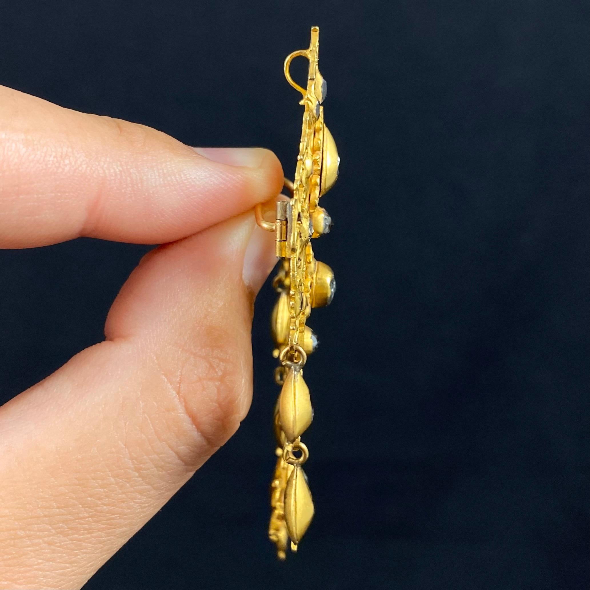 Rococo Antique 18th Century Diamond Sequile Pendant/Brooch Yellow Gold Portuguese 1700s For Sale