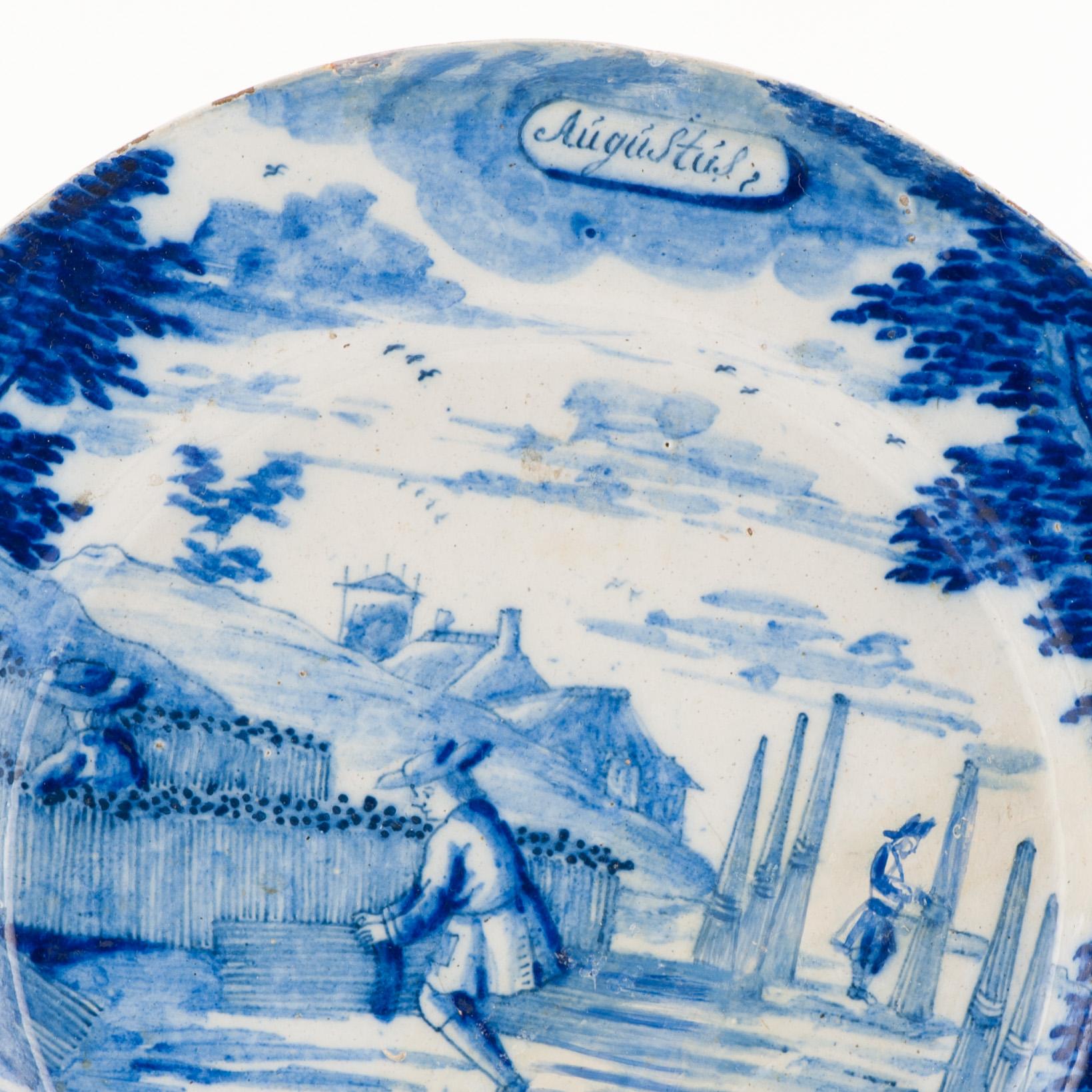 Ancienne assiette en faïence de Delft du 18ème siècle basée sur le mois d'août Porc en vente 3