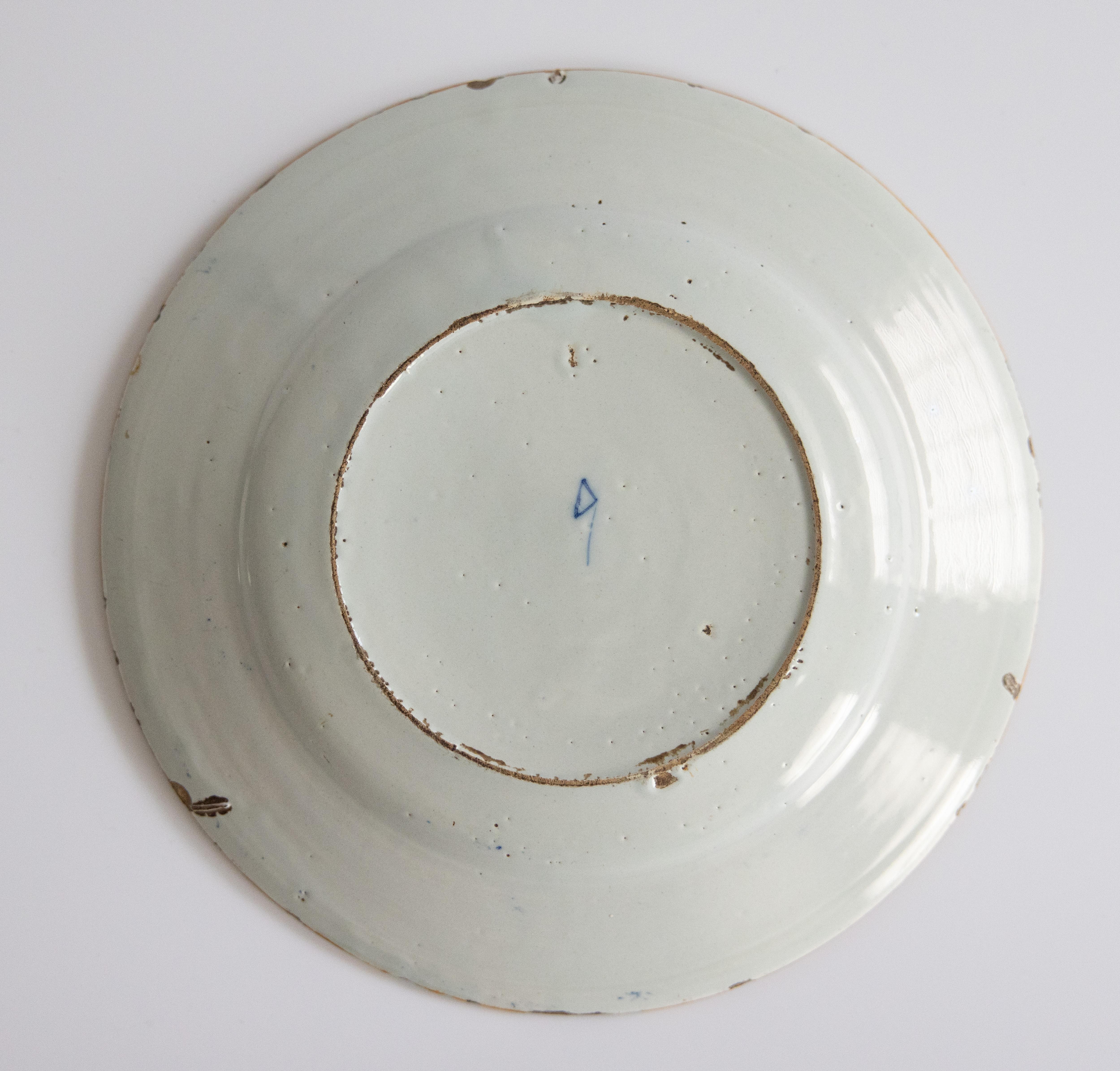 Pair of 18th Century Dutch Delft Faience Floral Plates For Sale 4