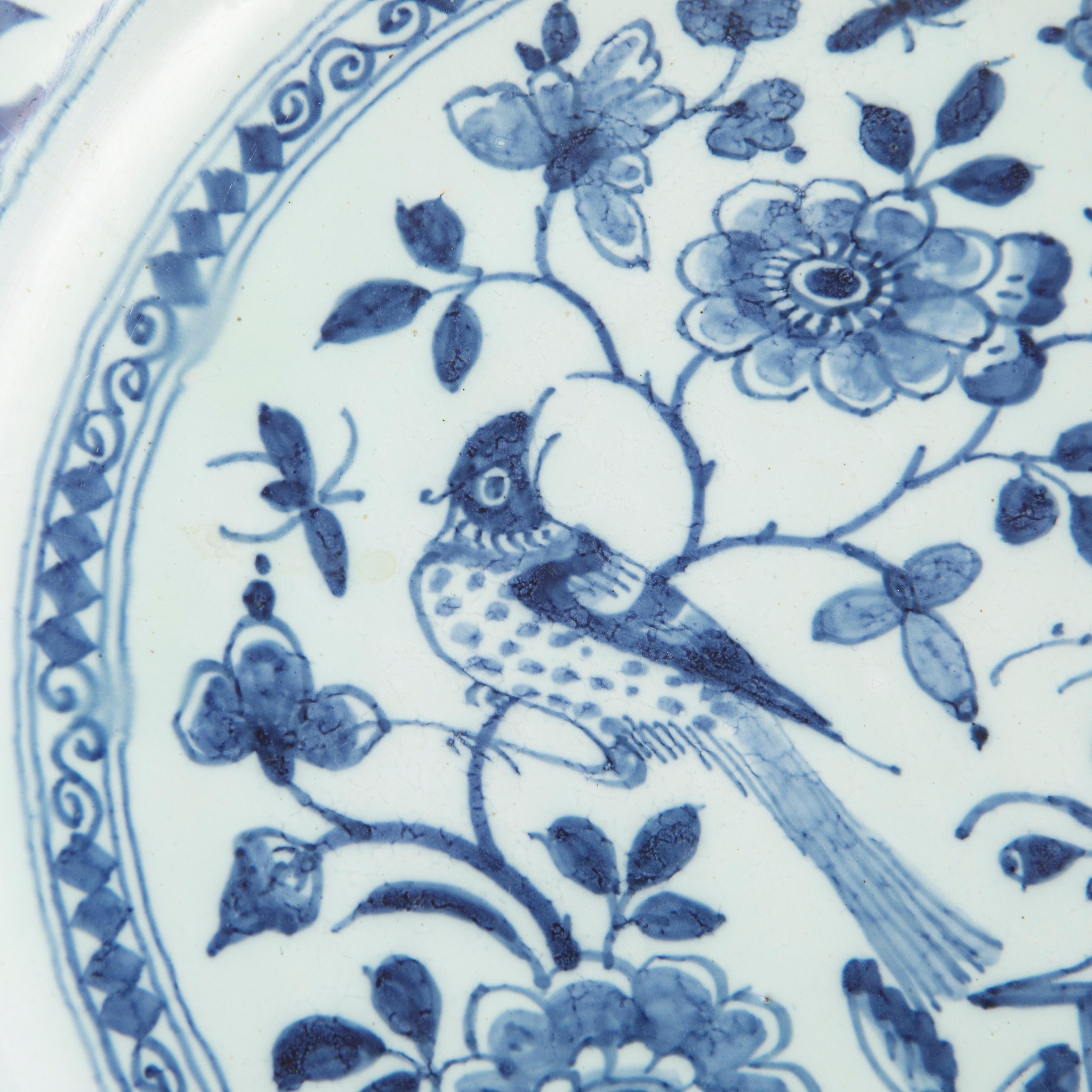 18th Century and Earlier 18th Century Dutch Delft Plate with Chinoiseries Decoration For Sale