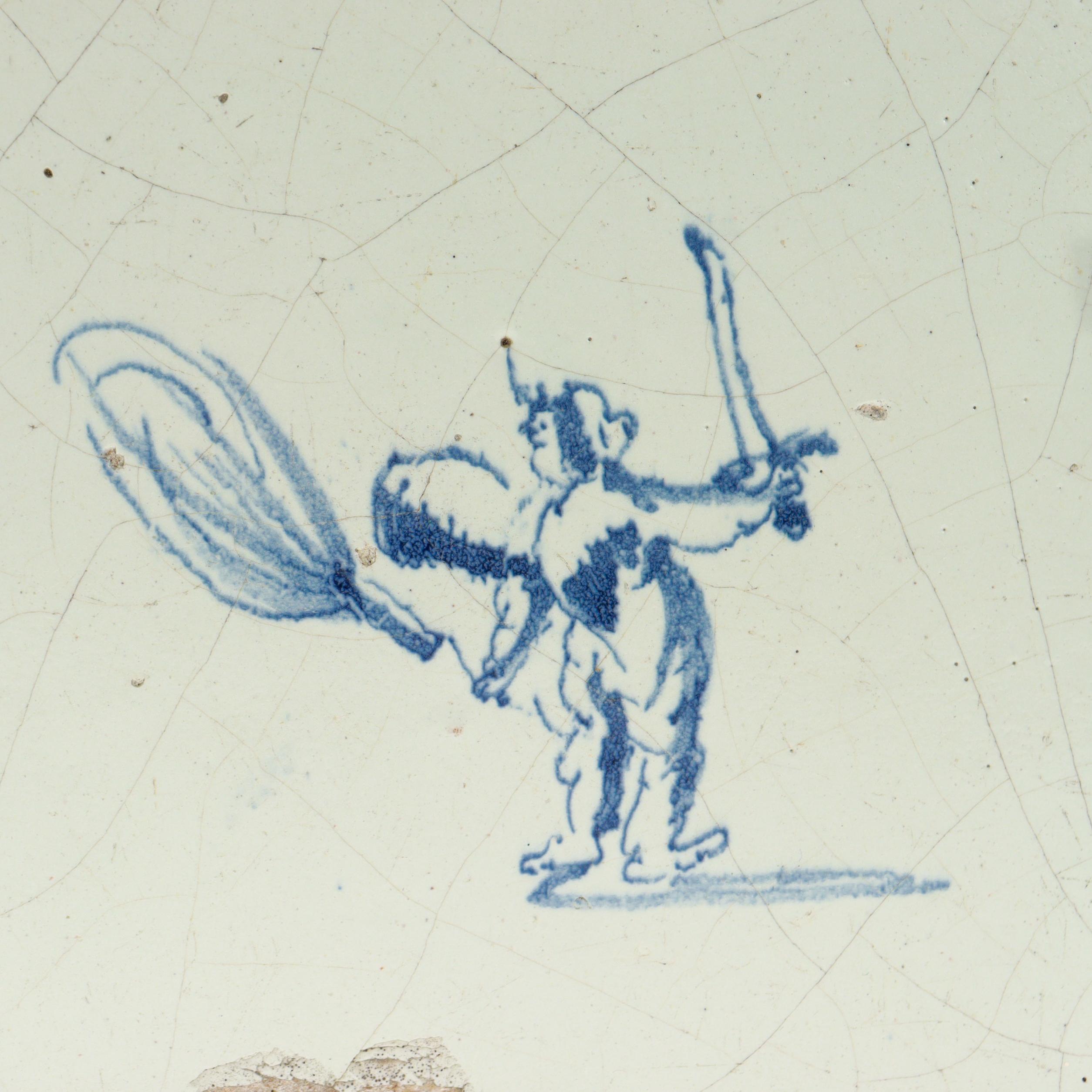 Baroque carreau de Delft ancien du 18ème siècle représentant un Cupidon ou un ange en vente