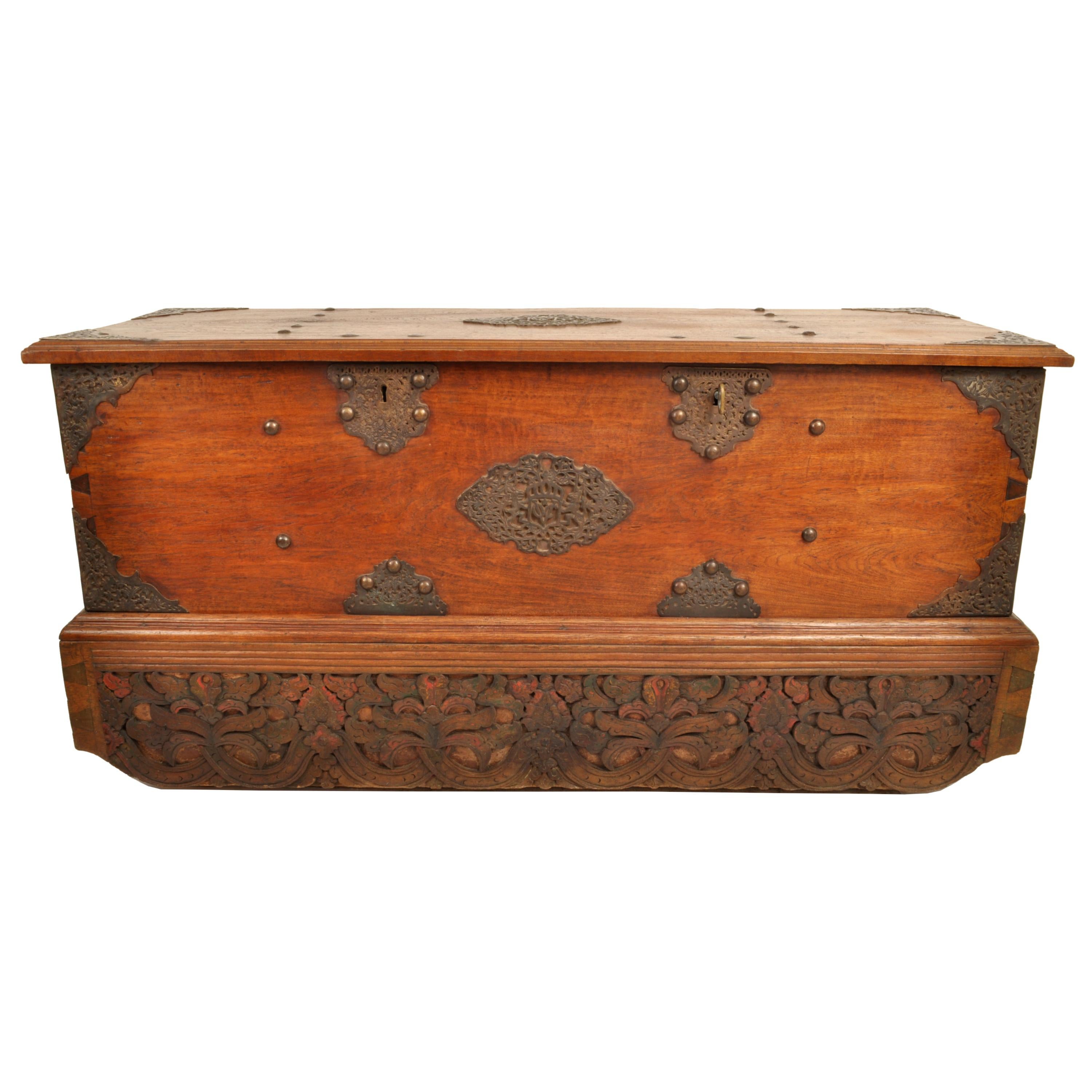 A very impressive, monumental antique 18th century VOC (Vereenigde Oost-Indische Compagnie) Dutch colonial carved teak & brass mounted Governor's chest, circa 1780.
This fine Dutch colonial chest would have been owned by one of the VOC's island