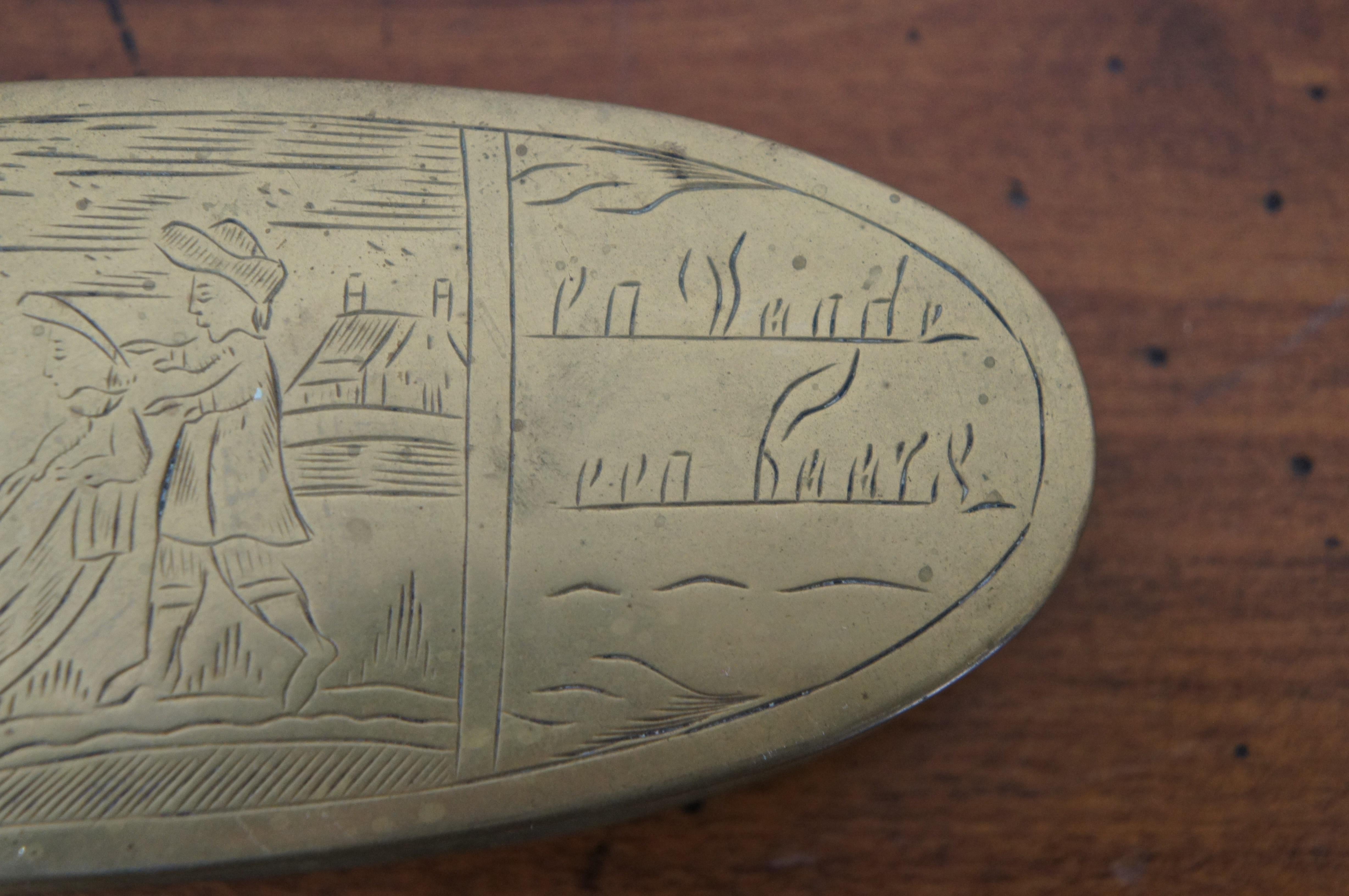 Antike niederländische geätzte ovale Tinder-Tabak-Schnupftabakdose aus Messing, 18. Jahrhundert im Angebot 3