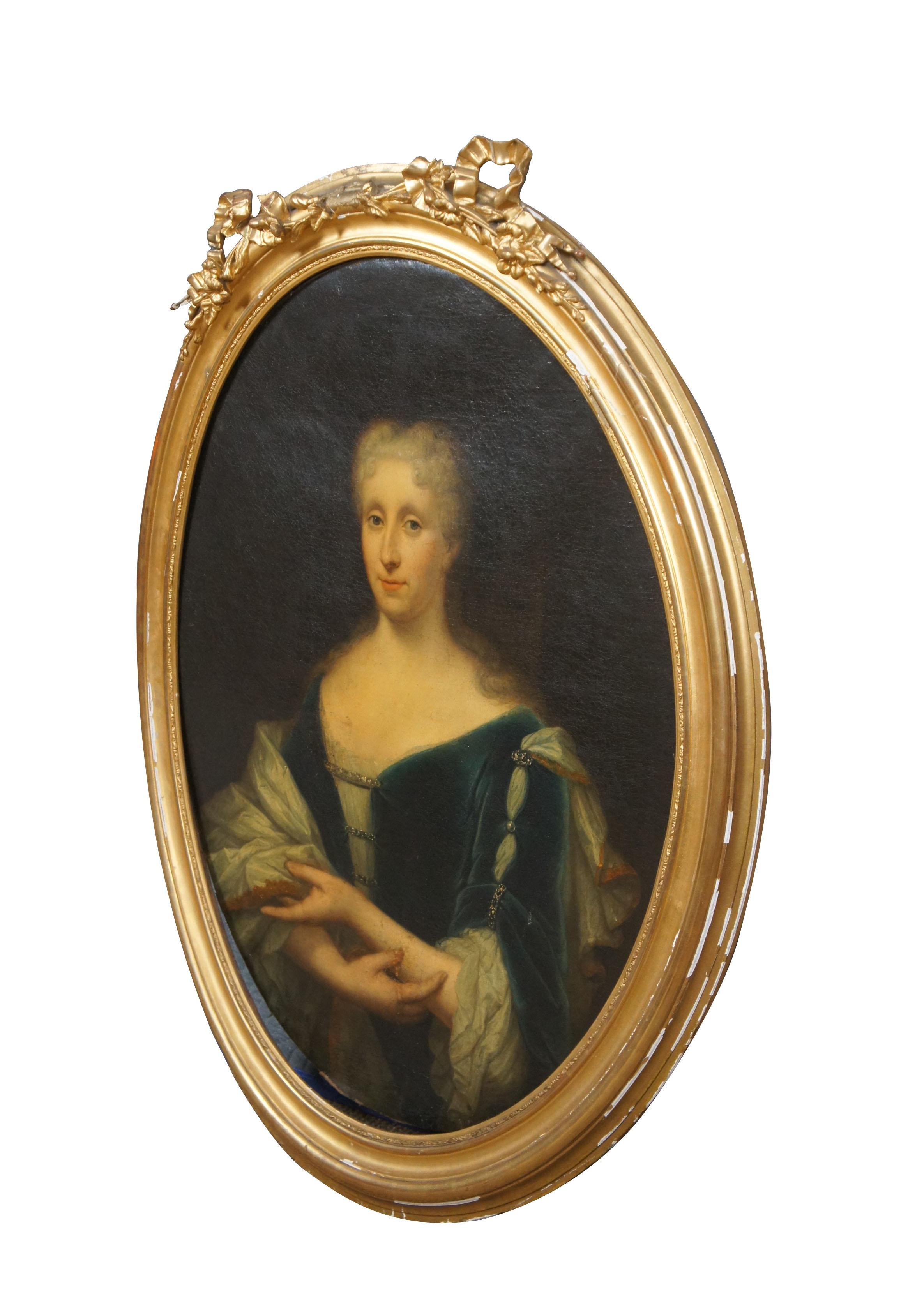 Colonial hollandais Ancienne peinture à l'huile sur toile hollandaise du 18ème siècle - Portrait ovale de femme assise - 40 po. en vente