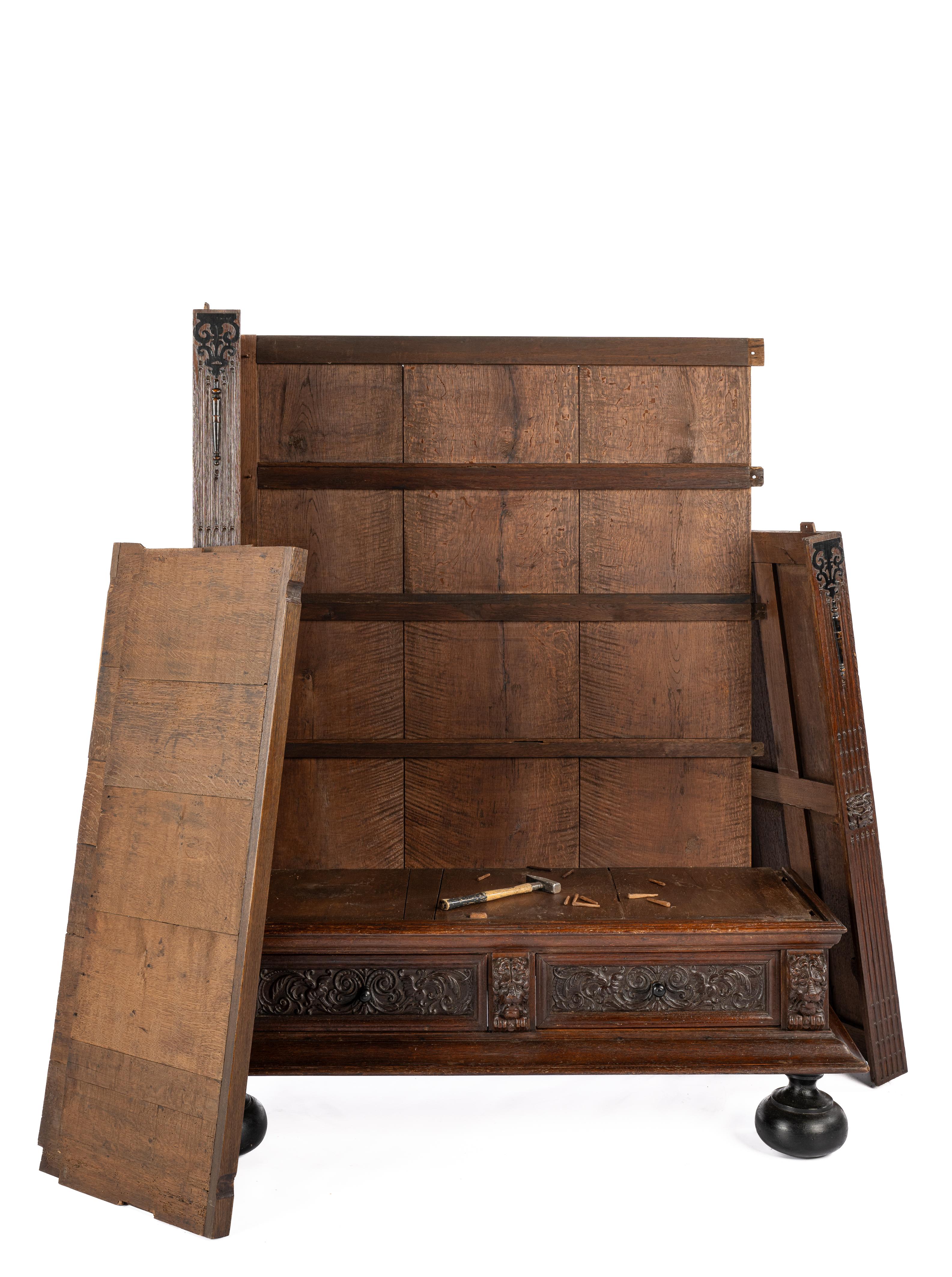 Antique 18th century Dutch Renaissancewarm brown oak two door cabinet For Sale 2