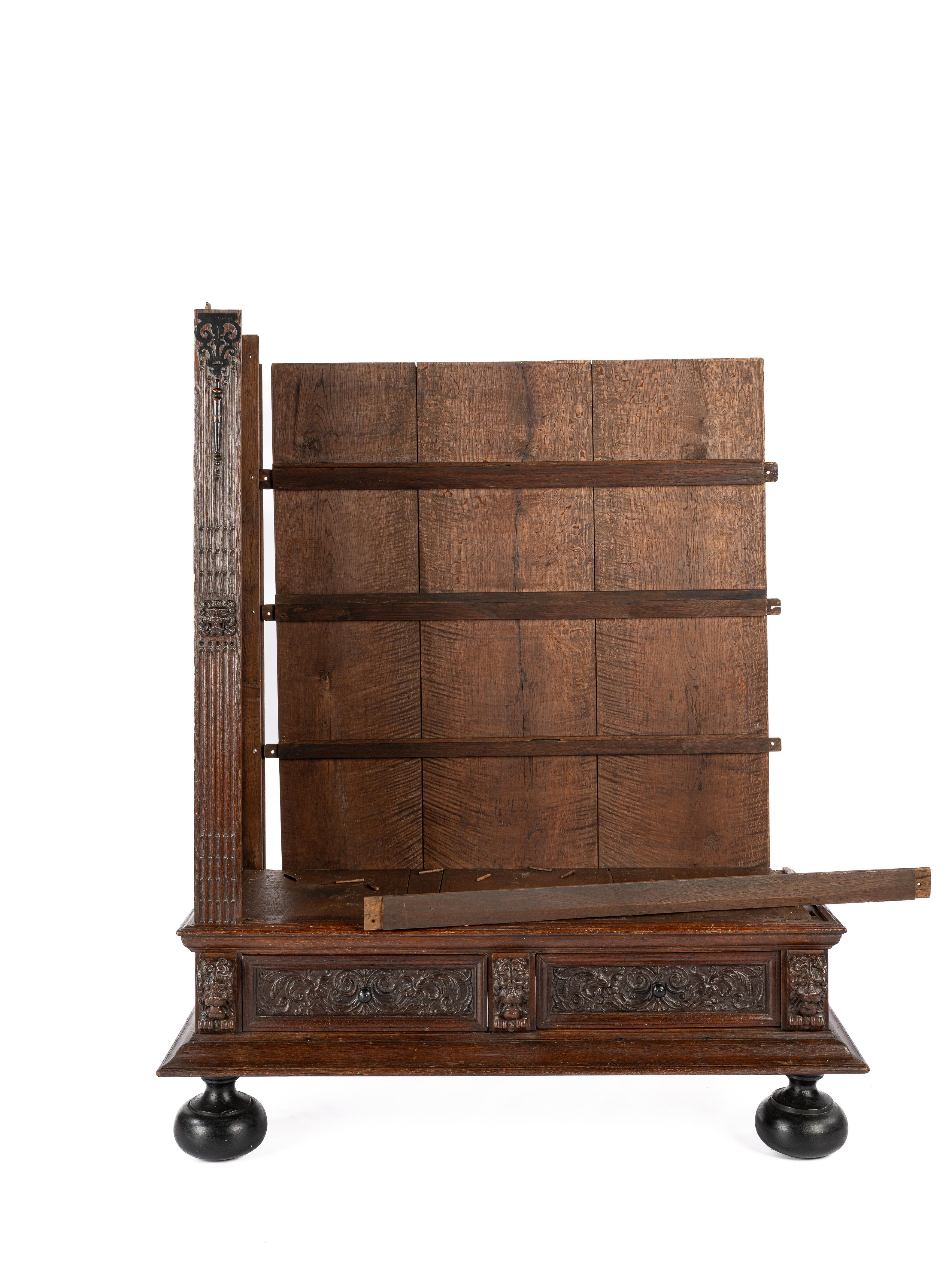 Antique 18th century Dutch Renaissancewarm brown oak two door cabinet For Sale 3