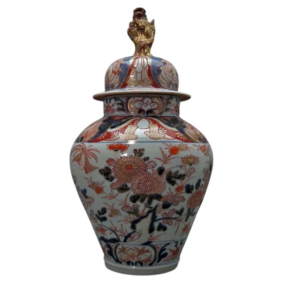 Antike japanische Imari Porcelain-Vase mit Deckel aus der Edo-Zeit des 18. Jahrhunderts