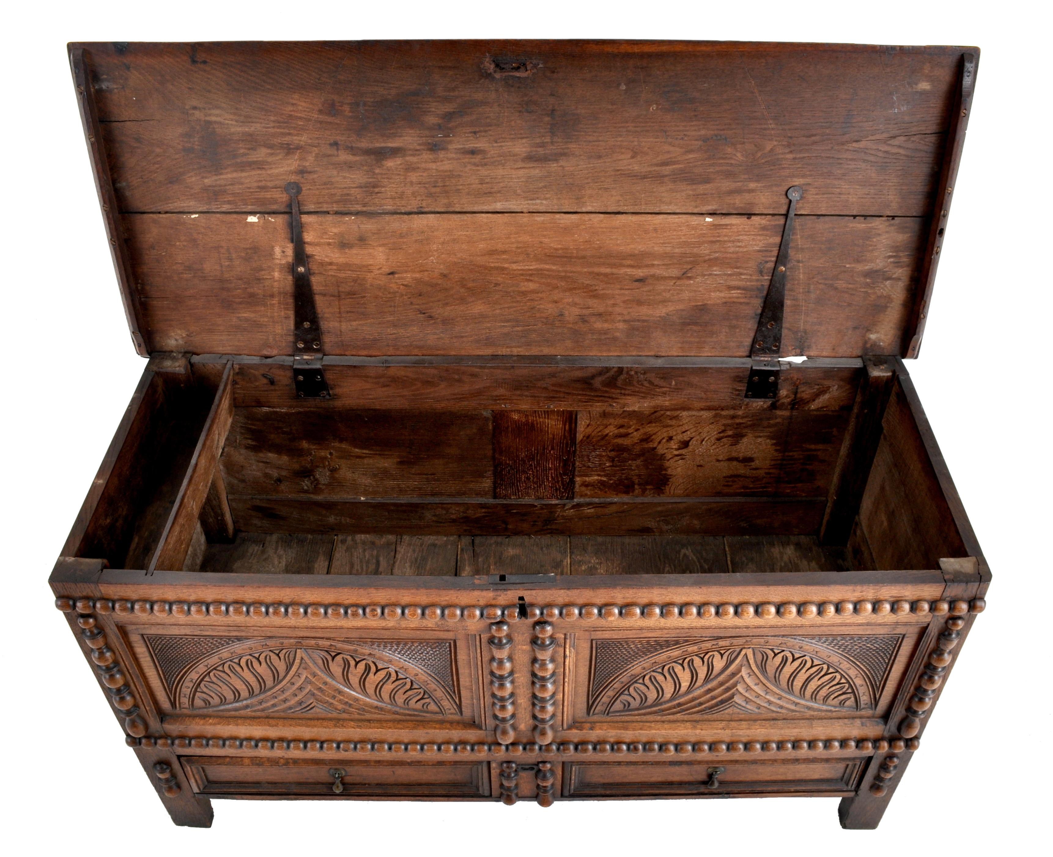 Antique 18th Century English Carved Oak William & Mary Mule Chest/Coffer, 1720 1