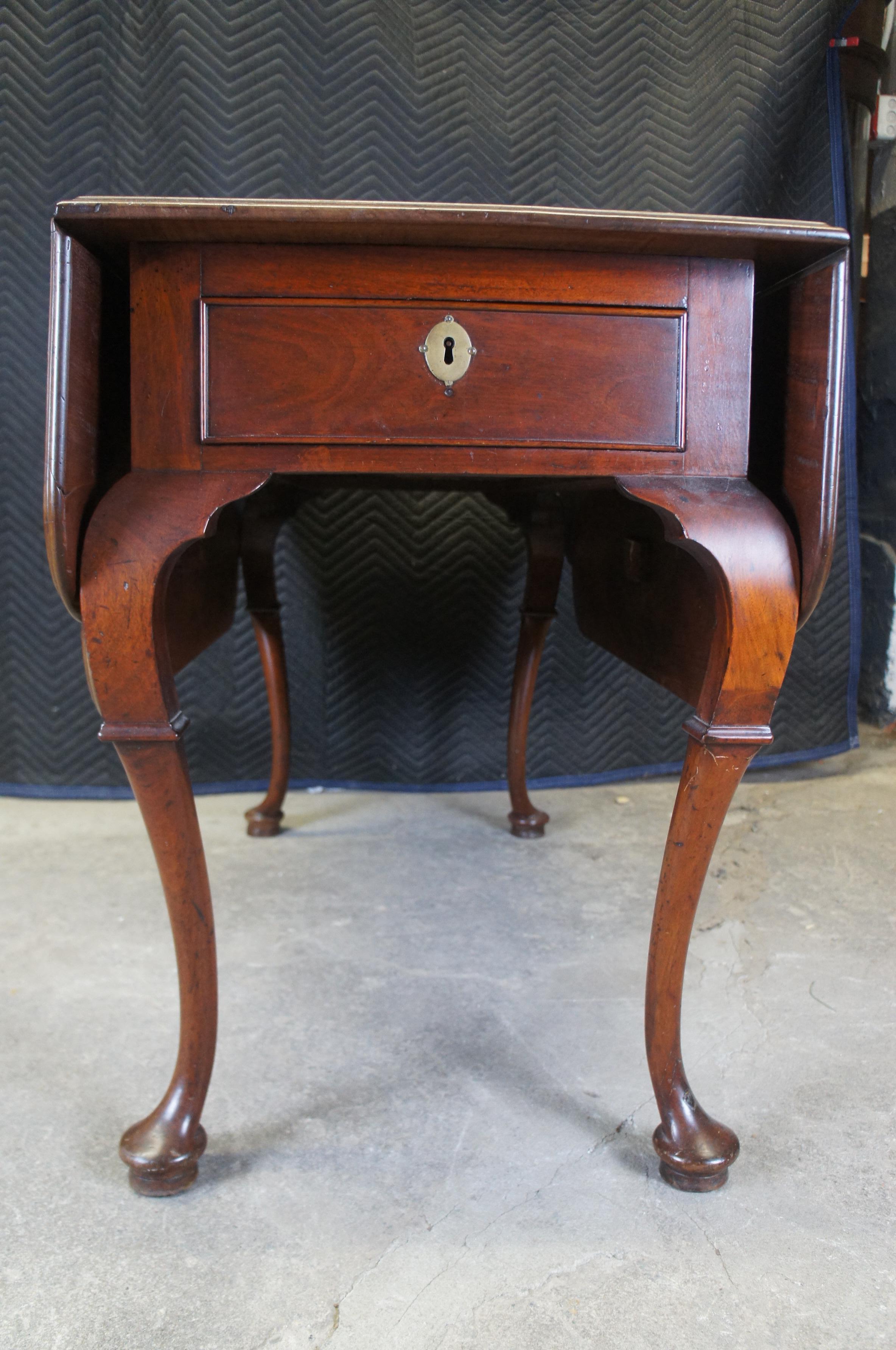 Antique 18th Century English Georgian Mahogany Drop Leaf Side Console Table For Sale 5