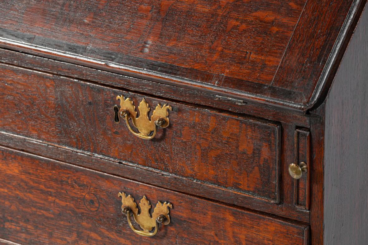 Antique 18th century English light warm brown oak Georgian slant front desk For Sale 8