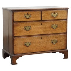 Antico cassettone in Oak inglese del XVIII secolo