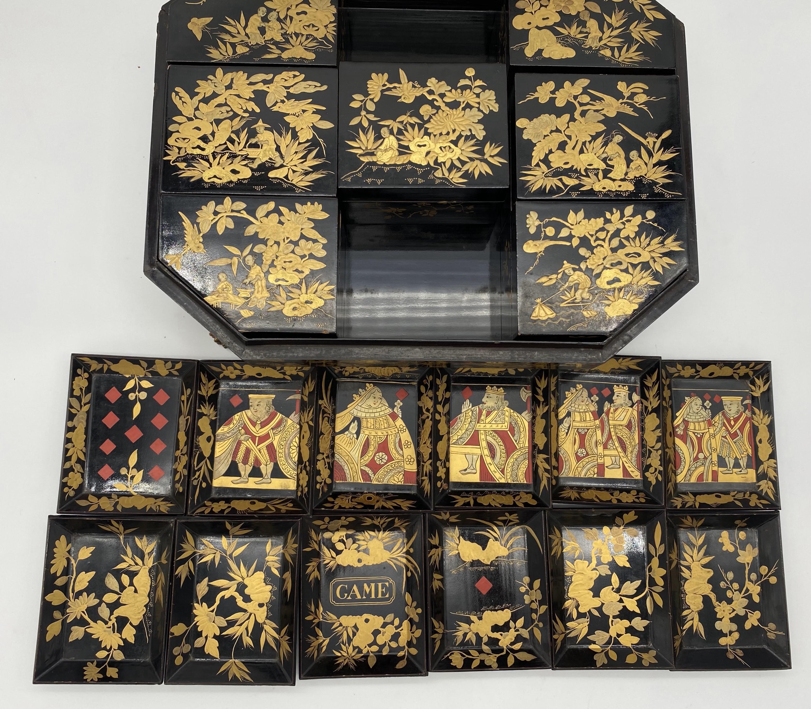 Antique 18th Century Export Chinese Lacquer Gaming Box For Sale 1