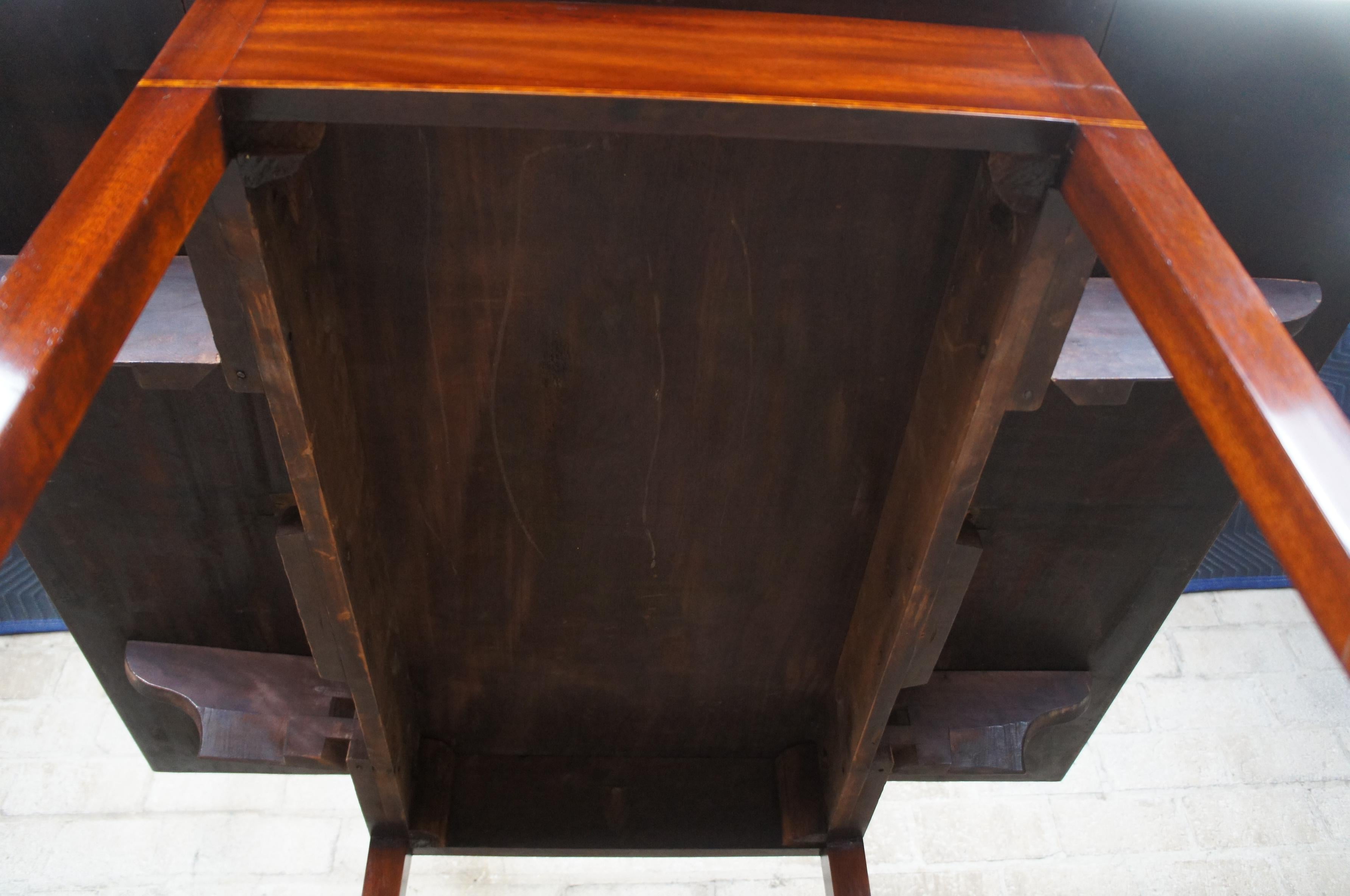 Antique 18th Century Federal Mahogany Pembroke Drop Leaf Dining Console Table 3