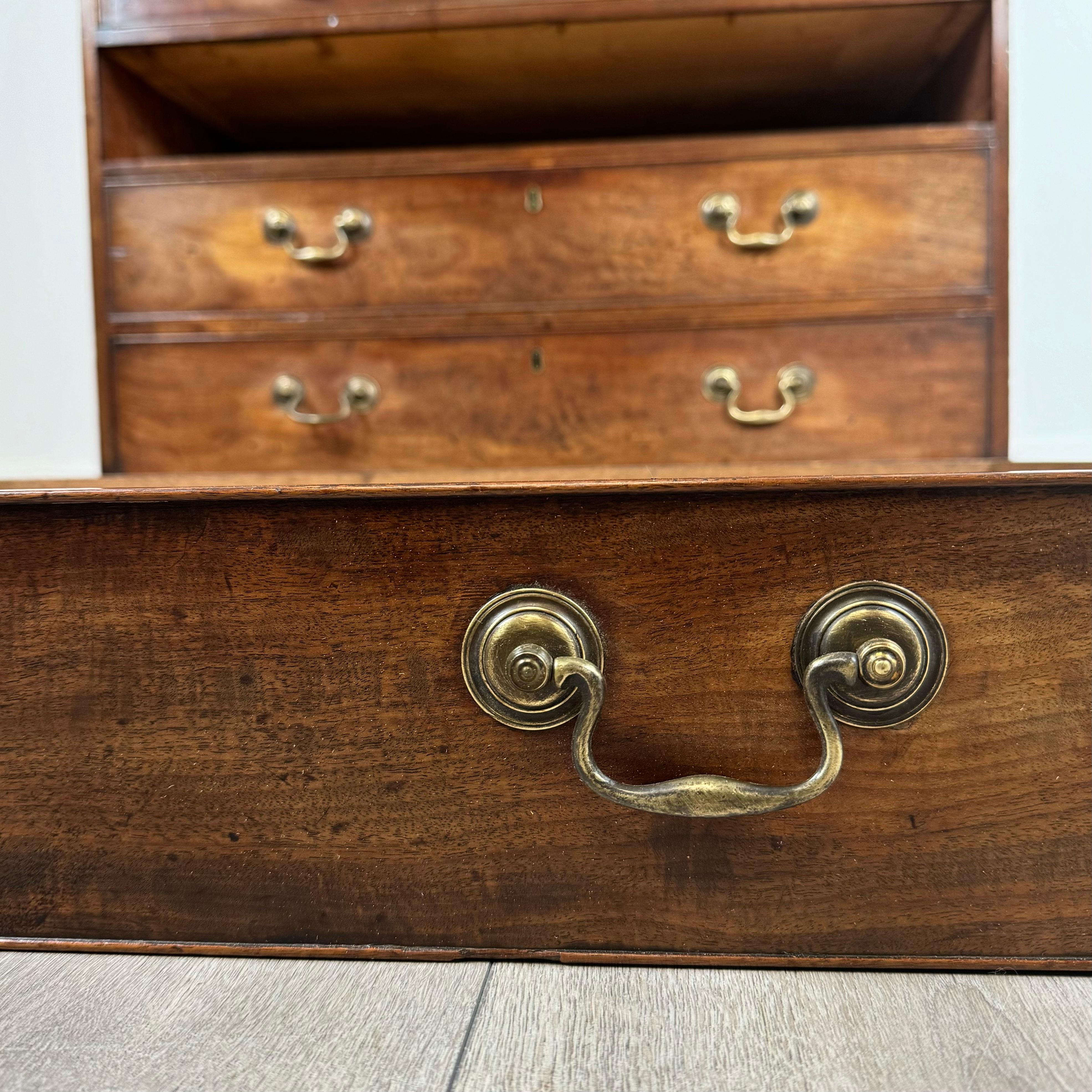 Ancienne bibliothèque bureau du 18ème siècle en acajou ( REF AF-3672 ) en vente 6