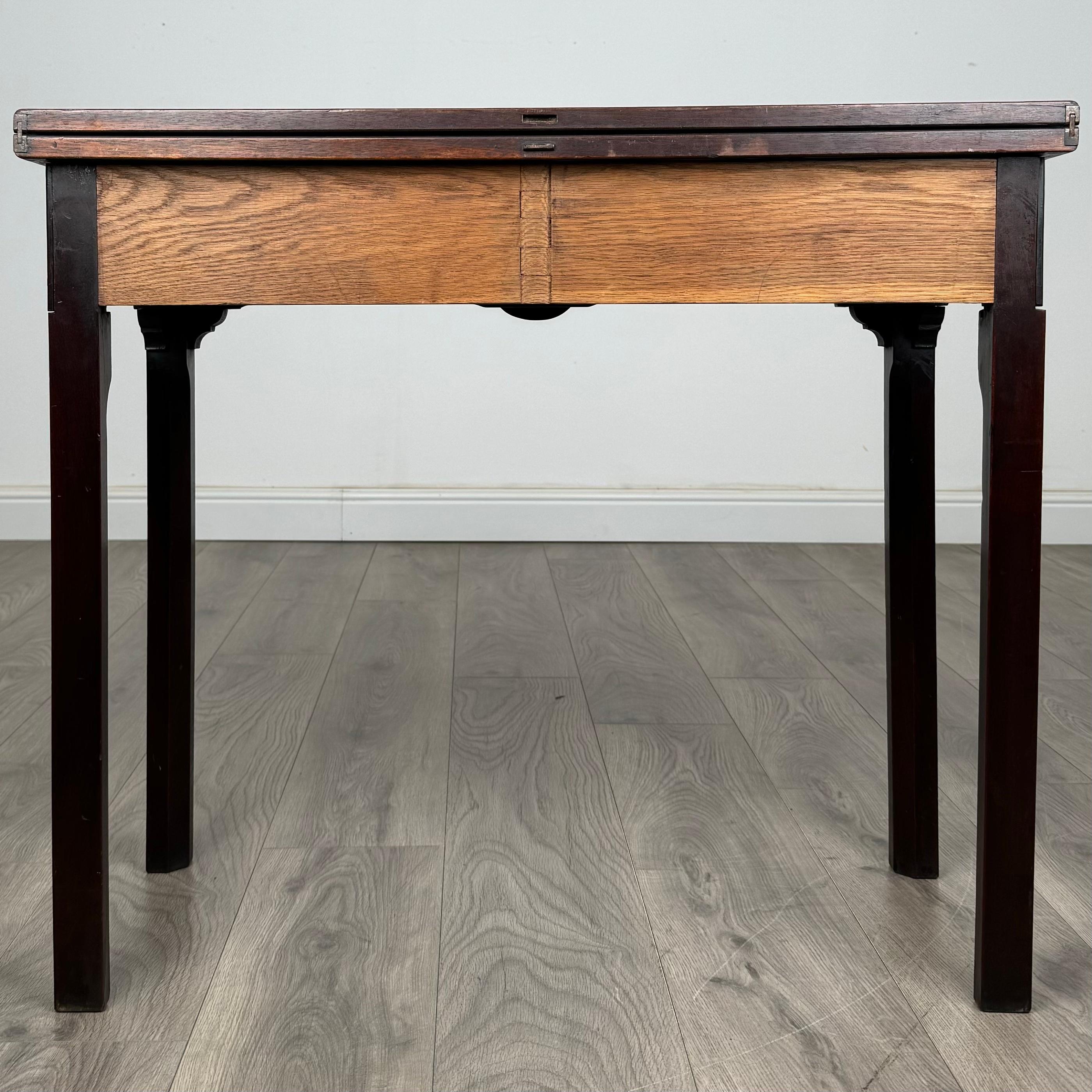 Acajou Table à thé d'antiquités du 18ème siècle en acajou (REF AF-3422) en vente
