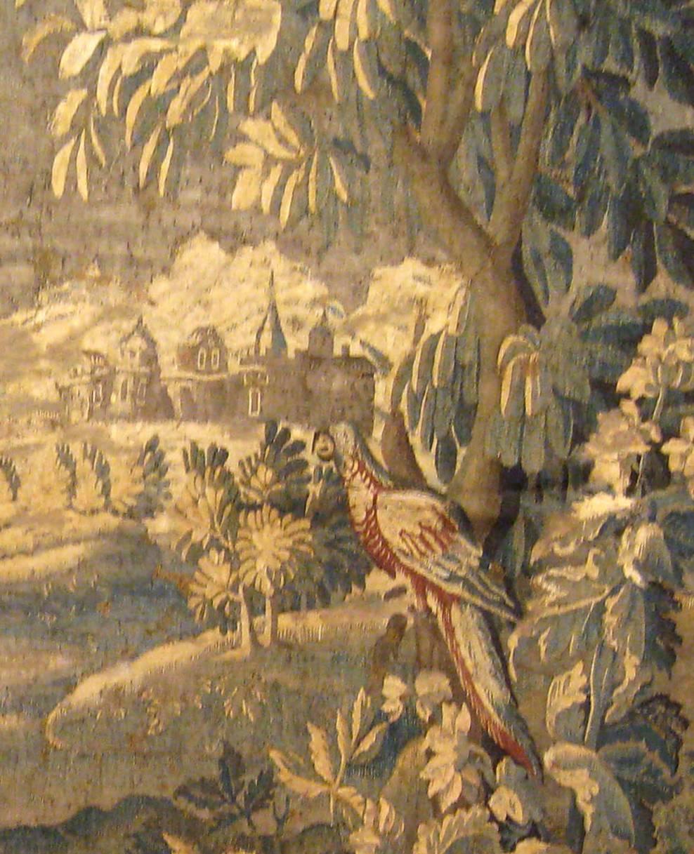 Tissé à la main Tapisserie française du 18ème siècle, Verdure, avec oiseaux et arbres en vente