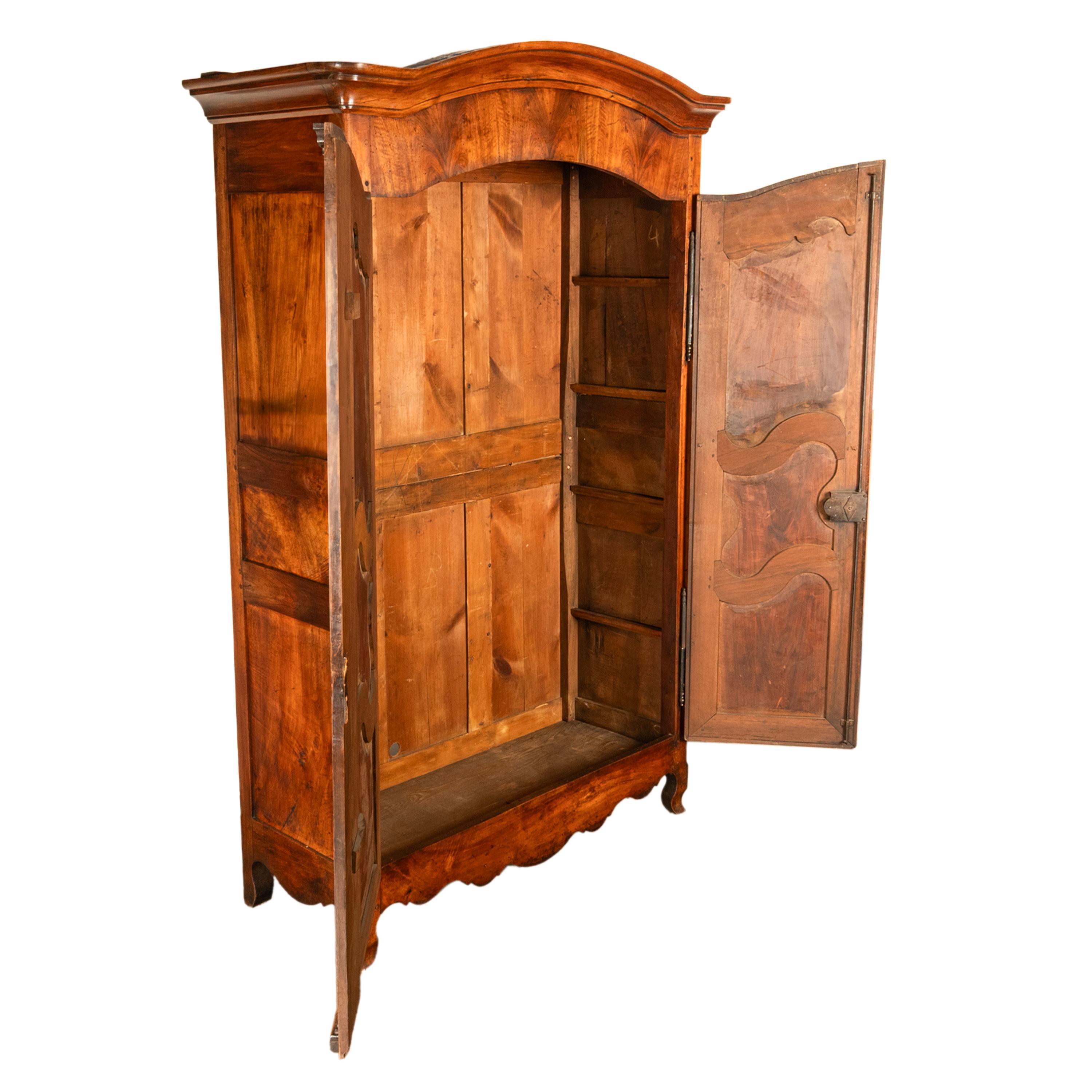 Metà XVIII secolo Antique French 18th Century Fruitwood Louis XV Provincial Armoire Wardrobe 1760