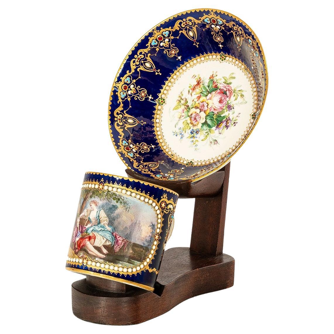 Antike französische Sevres-Porzellan-Tasse/ Untertasse aus dem 18. Jahrhundert von Bardet 1758, Louis XV.-Stil