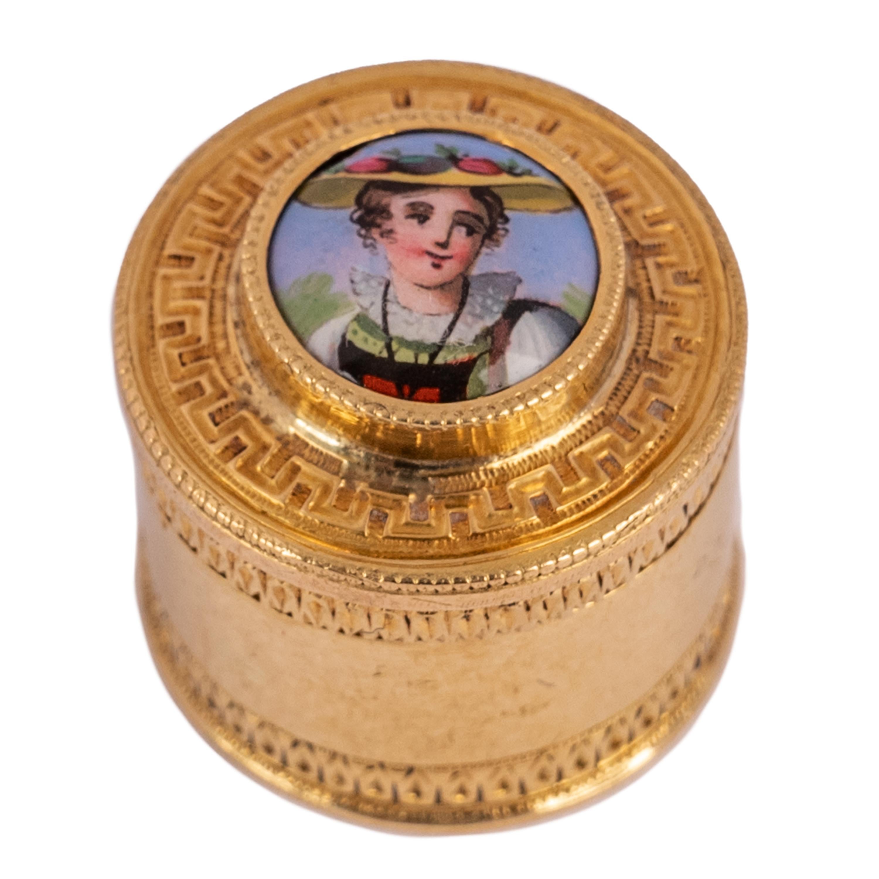 Antique 18th Century French Miniature 18k Gold Enamel Portrait Patch Box, 1780 In Good Condition In Portland, OR
