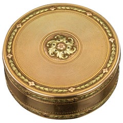 Antique 18th Century French Three-Color 18-Karat Gold Snuff Box, circa 1777
