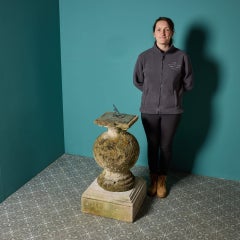 Antiguo Reloj de Sol de Piedra Caliza Jorge II del Siglo XVIII