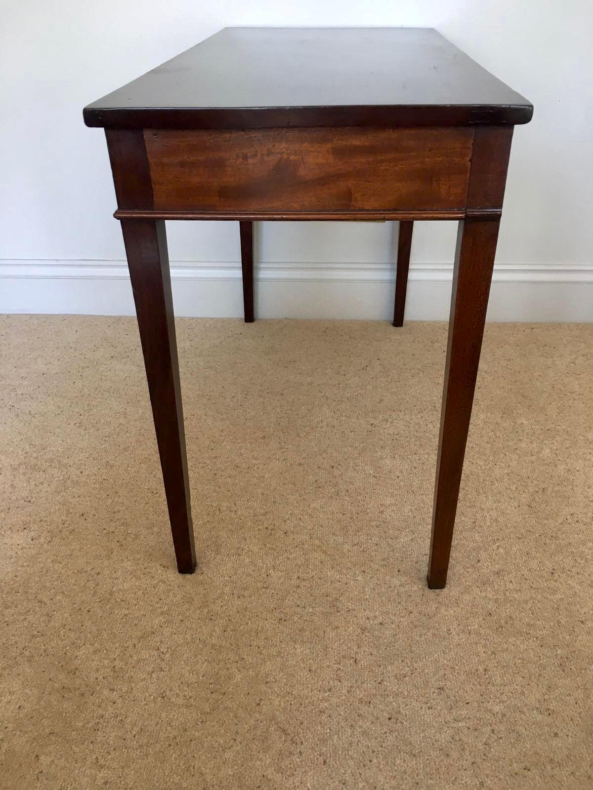 Antique 18th Century George III Mahogany Side/Lamp Table 2