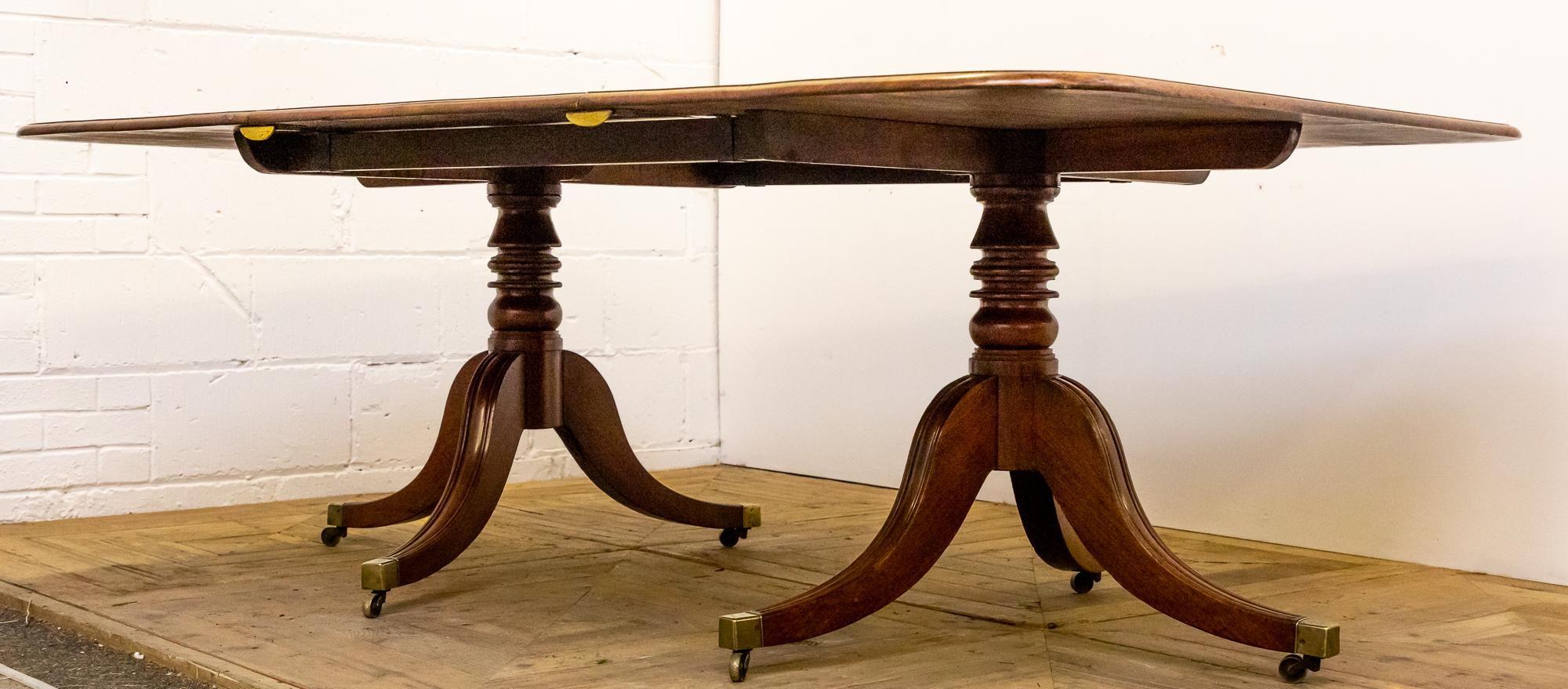 Antique 18th Century George III Mahogany Twin Pedestal Dining Table For Sale 2