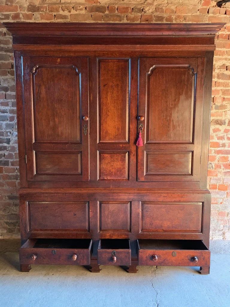 Antique 18th Century III Oak Livery Cupboard, circa 1780 For