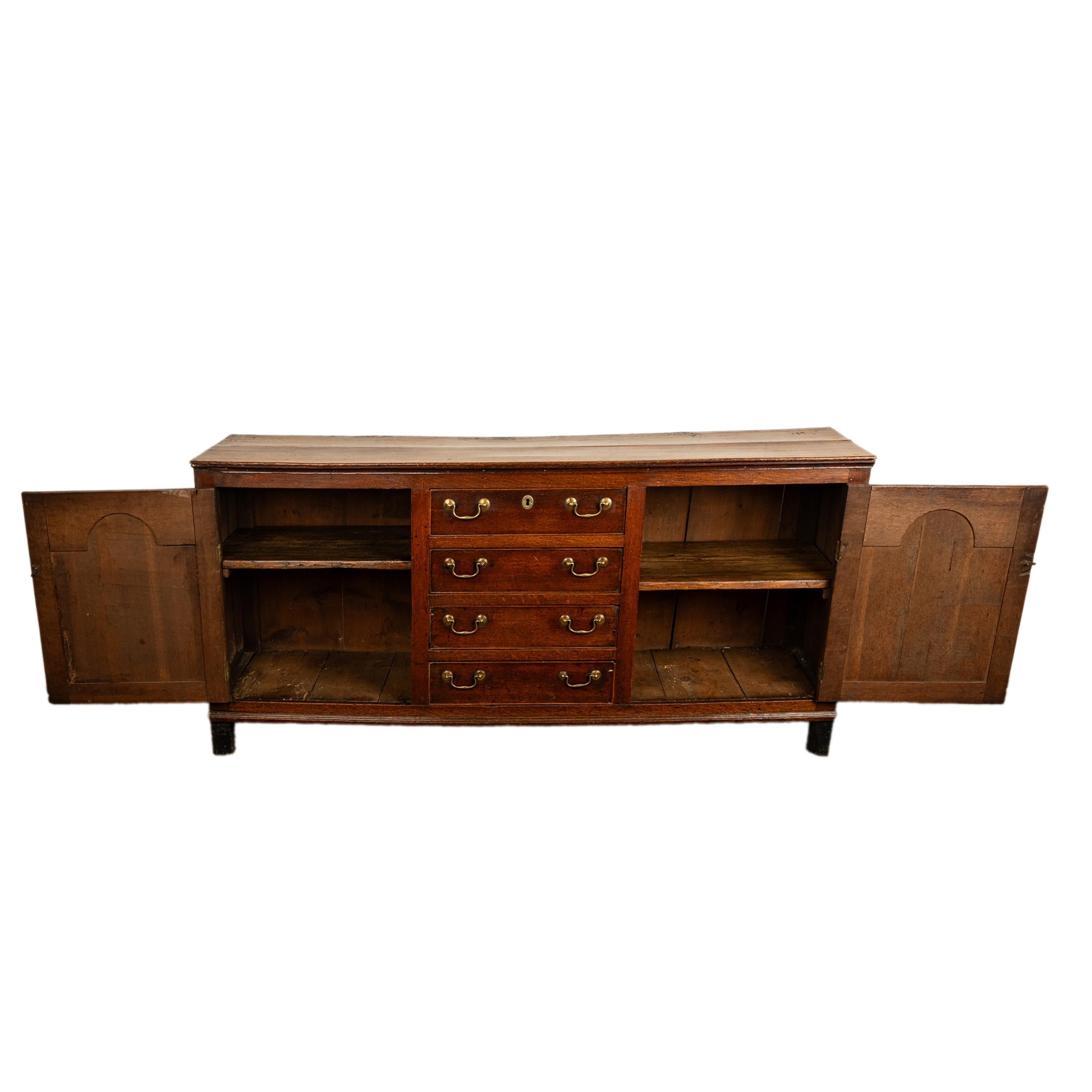 Ancienne commode de style géorgien du 18ème siècle en chêne, 4 tiroirs, 1790 en vente 1