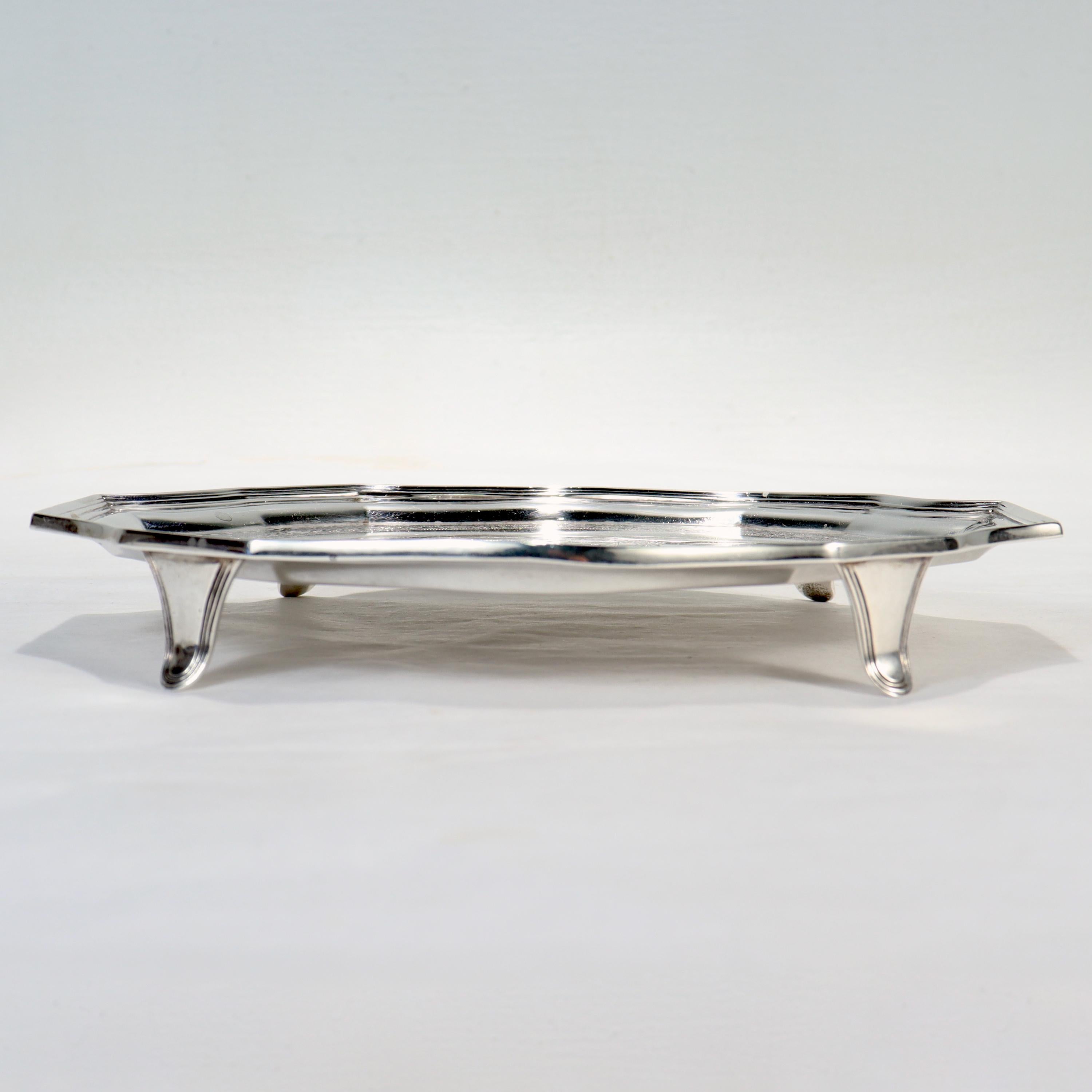 Antique 18th Century Georgian English Sterling Silver Salver Dated 1740 In Good Condition For Sale In Philadelphia, PA