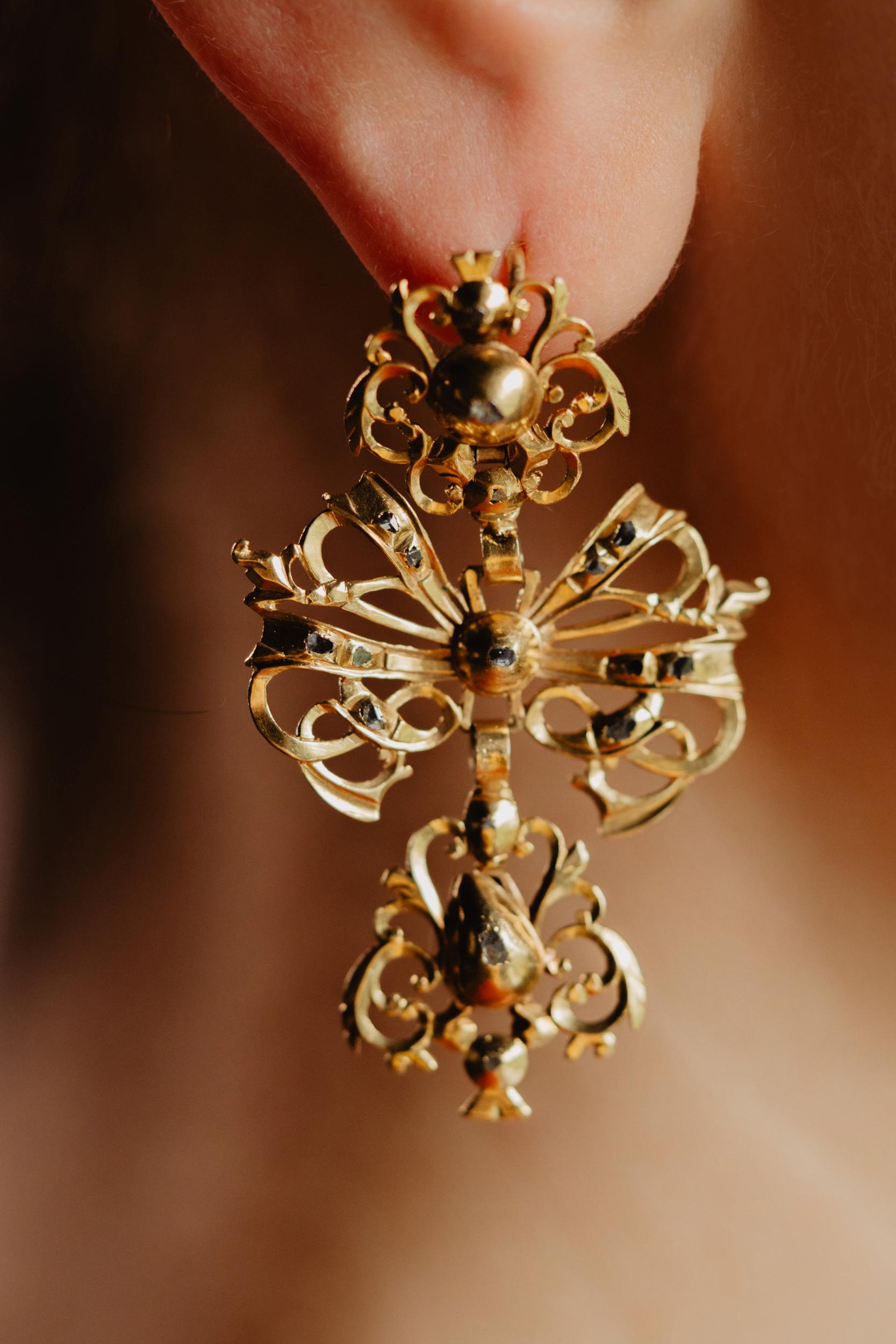 17th century earrings