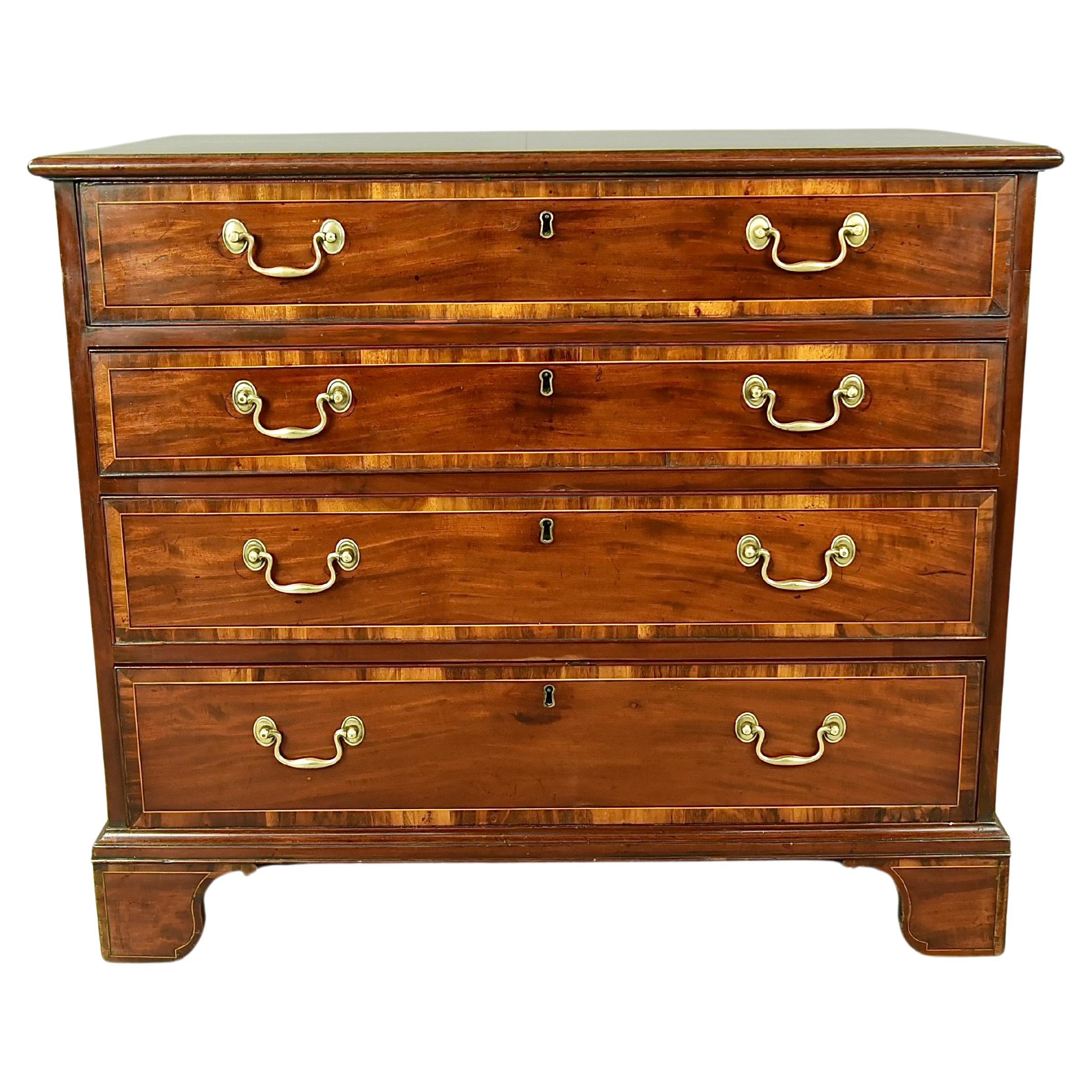 Antique 18th century Georgian mahogany Gentleman's chest of drawers commode  For Sale