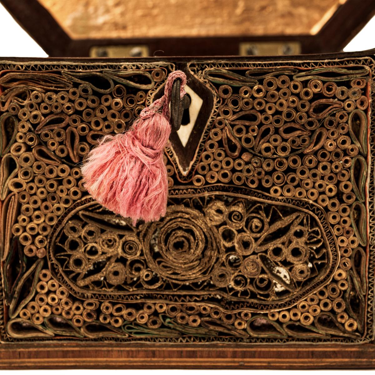 Antique 18th Century Georgian Mahoghany Paper Scroll Work Tea Caddy Box 1780 For Sale 6