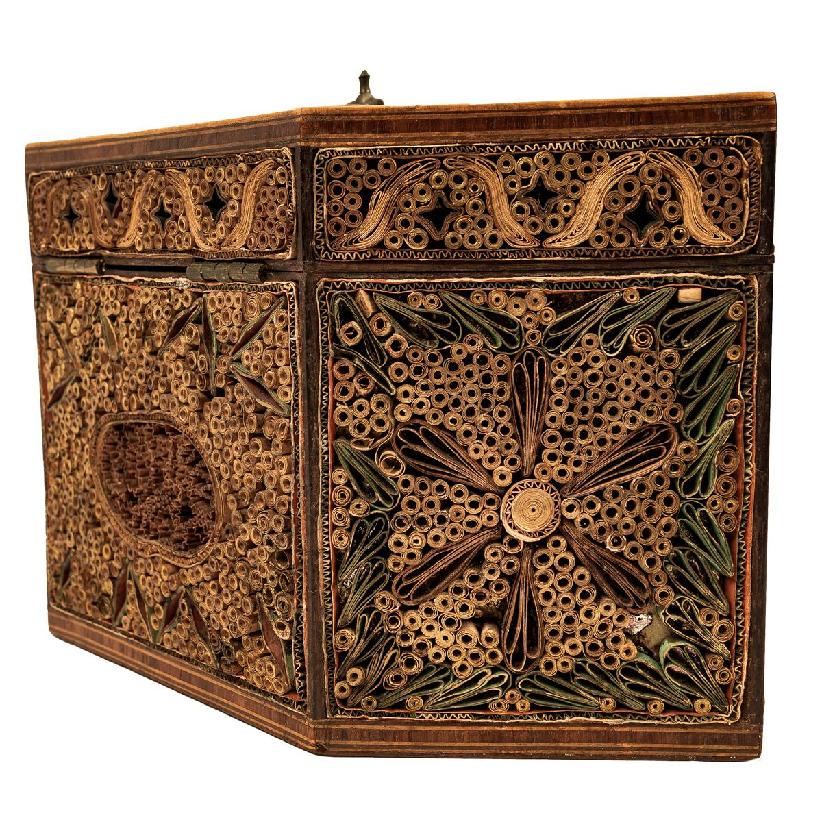 Antique 18th Century Georgian Mahoghany Paper Scroll Work Tea Caddy Box 1780 In Good Condition For Sale In Portland, OR
