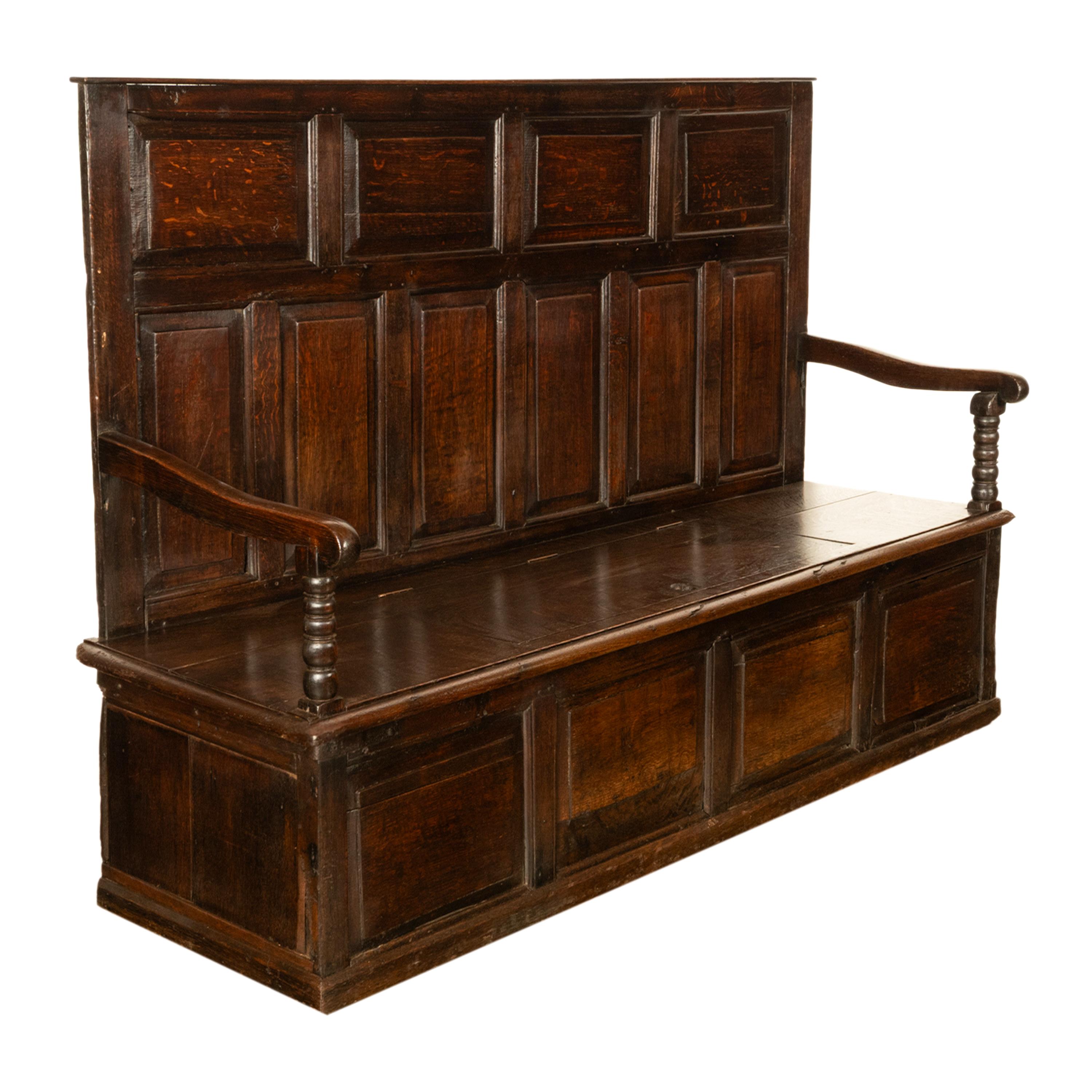 Antike georgianische Eichenholz getäfelte Schachtel Pub Tavern Settle Bench aus dem 18. Jahrhundert 1750 im Angebot 3