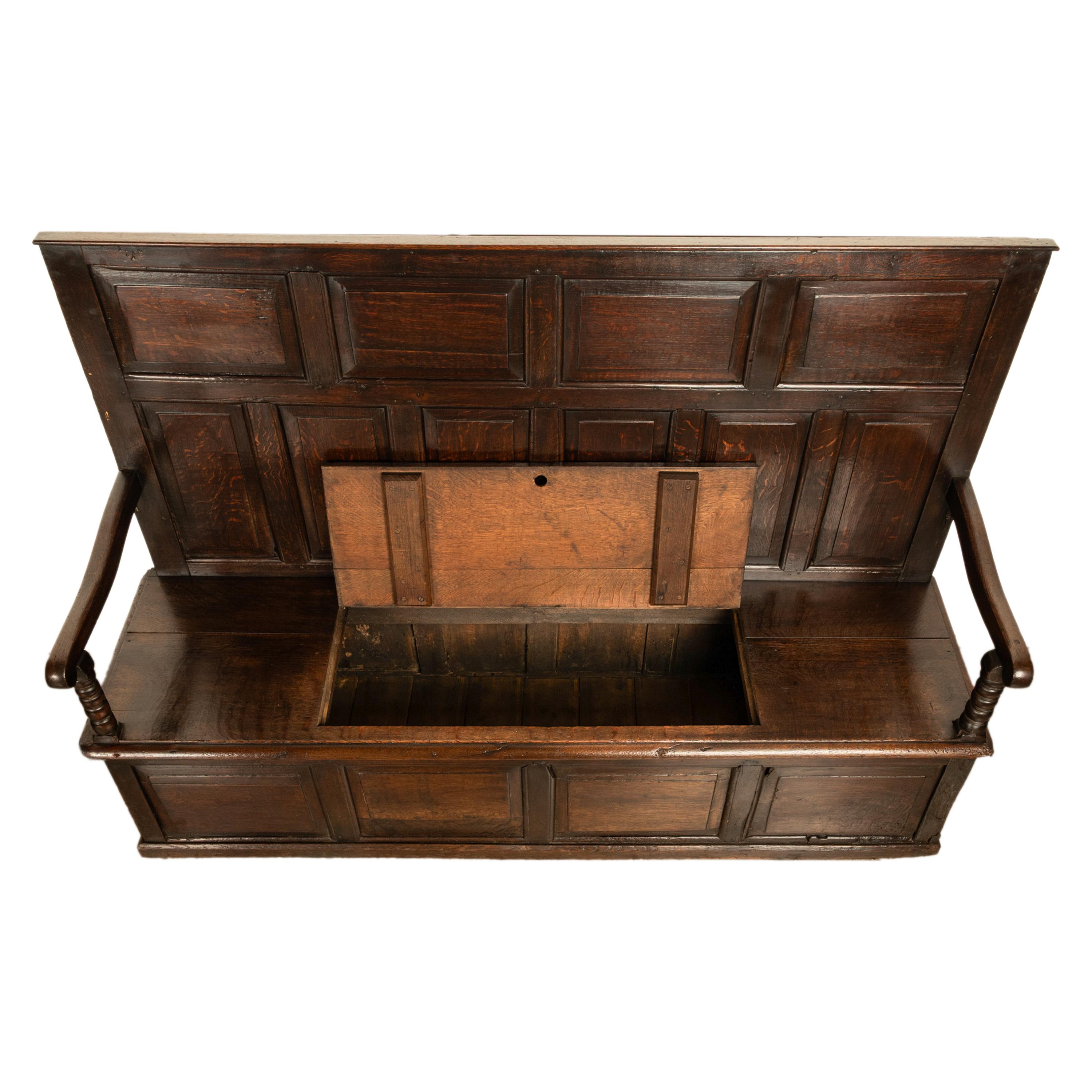 Antike georgianische Eichenholz getäfelte Schachtel Pub Tavern Settle Bench aus dem 18. Jahrhundert 1750 im Angebot 1