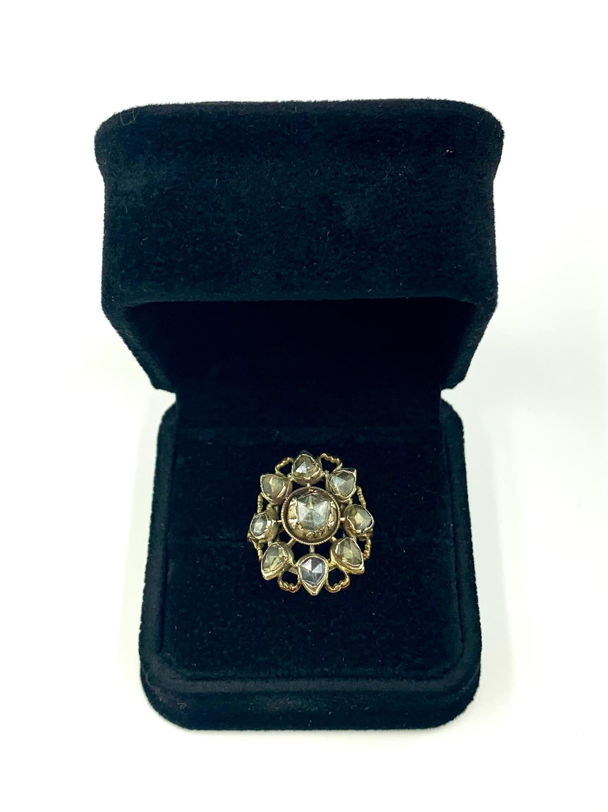 Antiker georgianischer Verlobungsring aus 14 Karat Gold mit seltenem Herzmotiv aus dem 18. Jahrhundert (Georgian) im Angebot